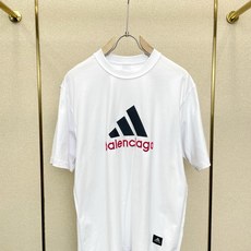 。Balenciaga巴黎世家💥独家专供新款原单男士休闲短袖 双面穿短袖 高端定制 高端版本 时尚百搭爆 。Balenciaga巴黎世家💥独家专供新款原单男士休闲短袖 双面穿短袖 高端定制 高端版本 时尚百搭爆