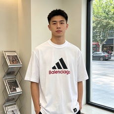 。Balenciaga巴黎世家💥独家专供新款原单男士休闲短袖 双面穿短袖 高端定制 高端版本 时尚百搭爆 。Balenciaga巴黎世家💥独家专供新款原单男士休闲短袖 双面穿短袖 高端定制 高端版本 时尚百搭爆