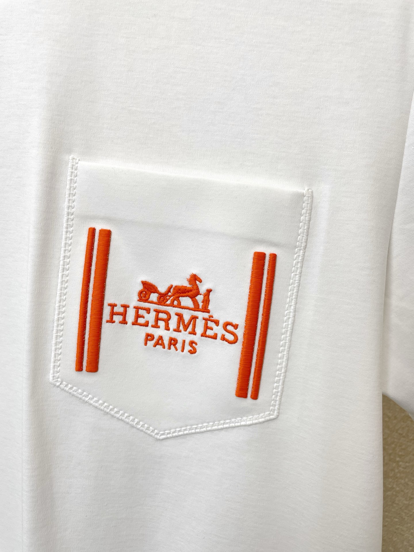 。Hermès爱马仕💥独家专供新款原单男士休闲短袖 高端定制 高端版本 时尚百搭爆款⚠️⚠️✨✨进口面料