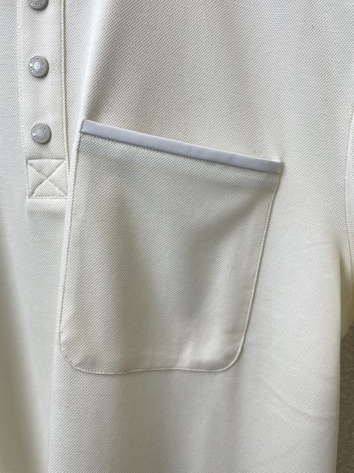 。Moncler蒙口💥独家专供新款原单男士休闲短袖 高端定制 高端版本 时尚百搭爆款⚠️⚠️✨✨进口面料