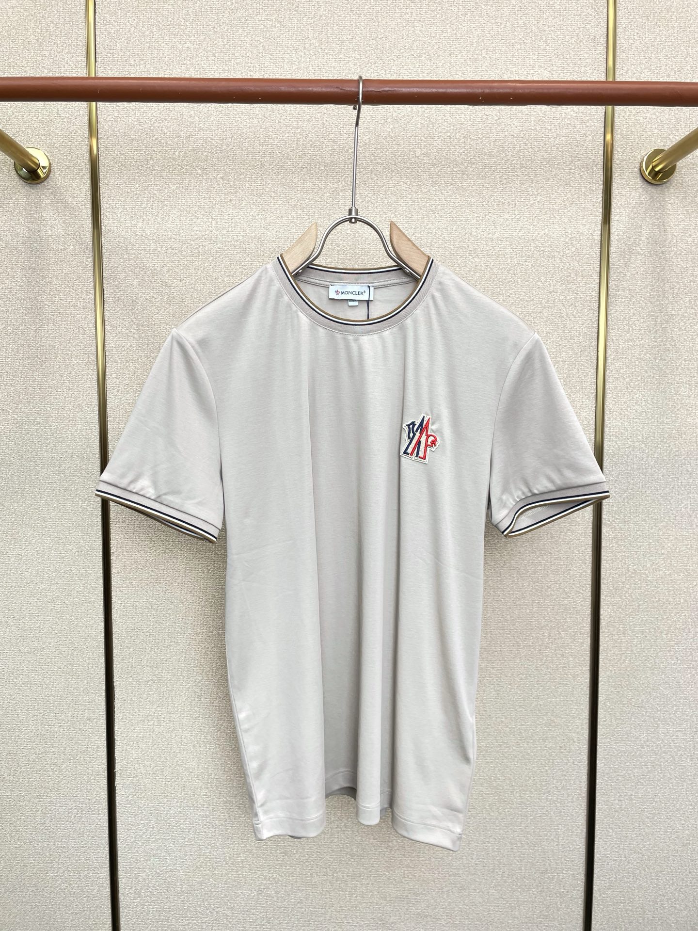 。Moncler蒙口💥独家专供新款原单男士休闲短袖 高端定制 高端版本 时尚百搭爆款⚠️⚠️✨✨进口面料