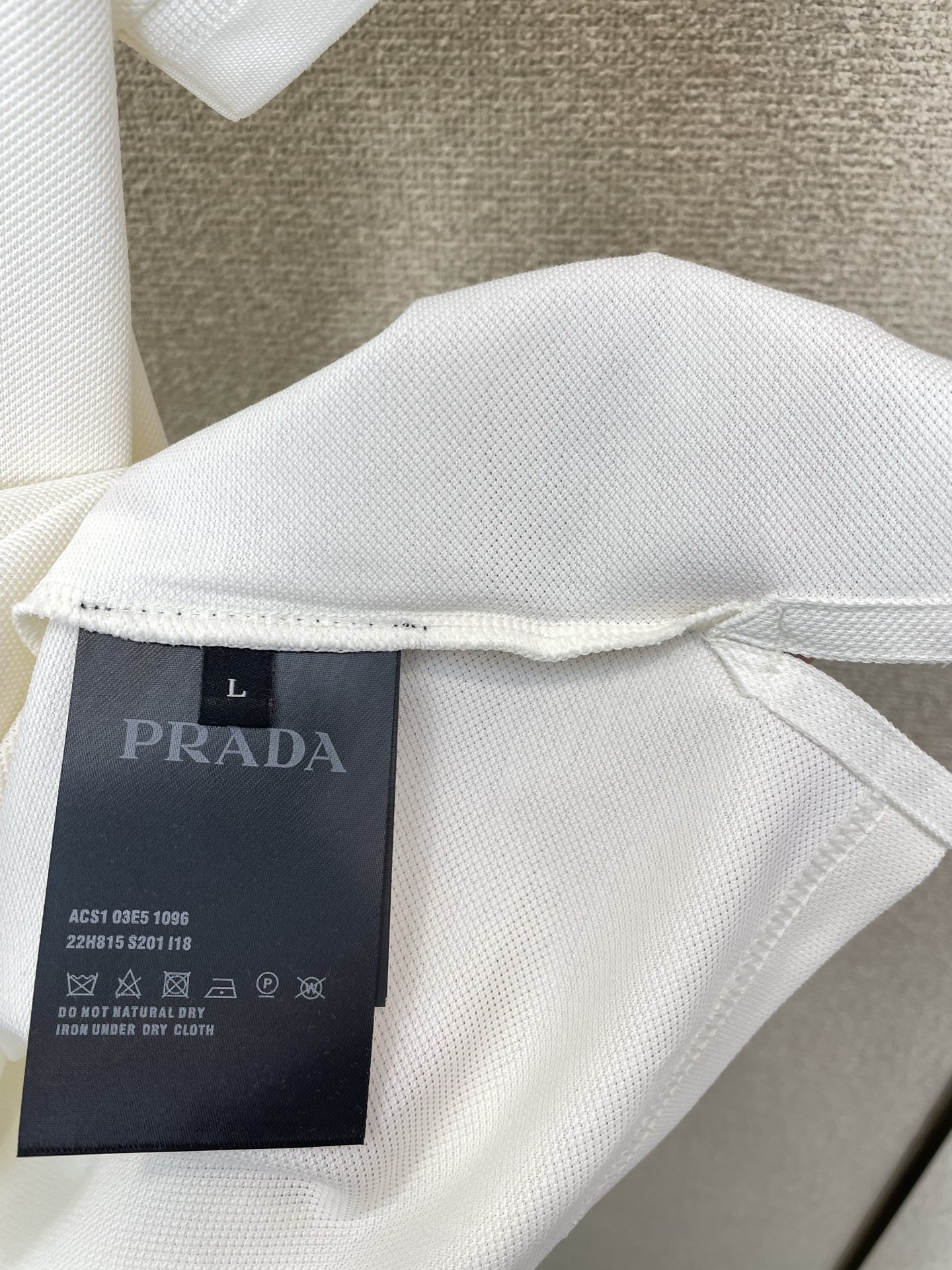 。Prada普拉达💥独家专供新款原单男士休闲短袖 高端定制 高端版本 时尚百搭爆款⚠️⚠️✨✨进口面料 