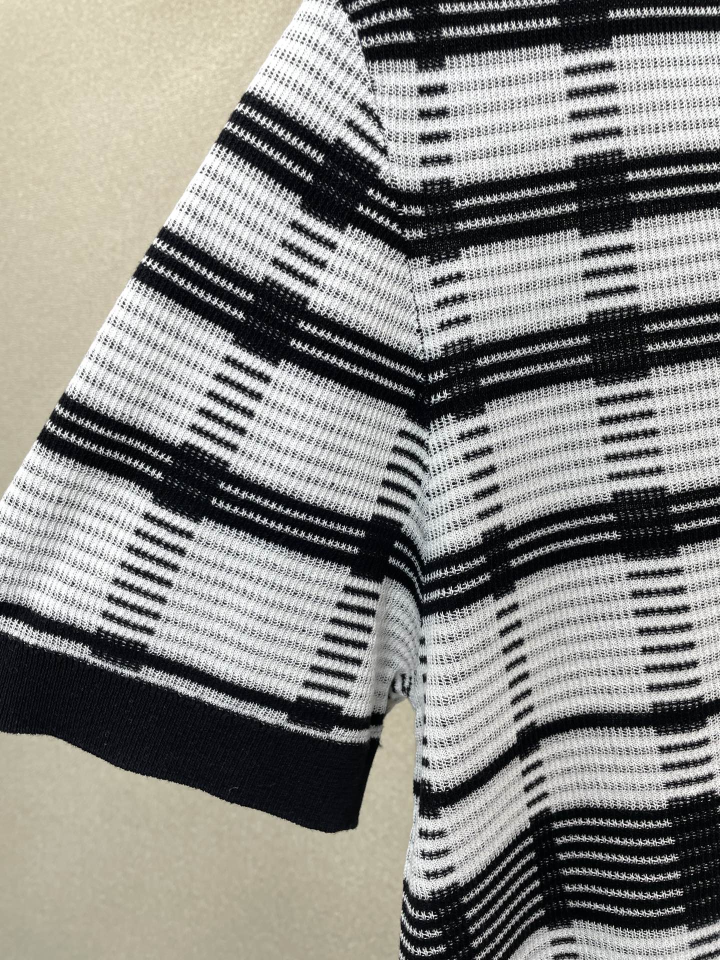 。Loro Piana-Loro Piana诺悠翩雅💥独家专供新款原单男士休闲短袖 高端定制 高端版本 