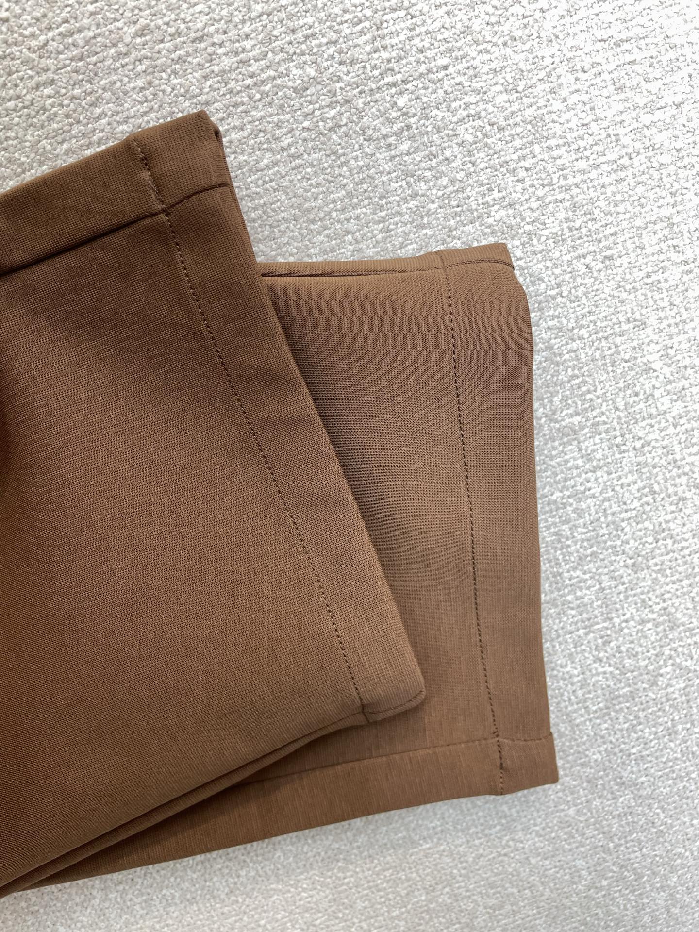 。Loro Piana-Loro Piana诺悠翩雅💥独家专供新款休闲裤 高端版本！专柜定制面料 透气舒
