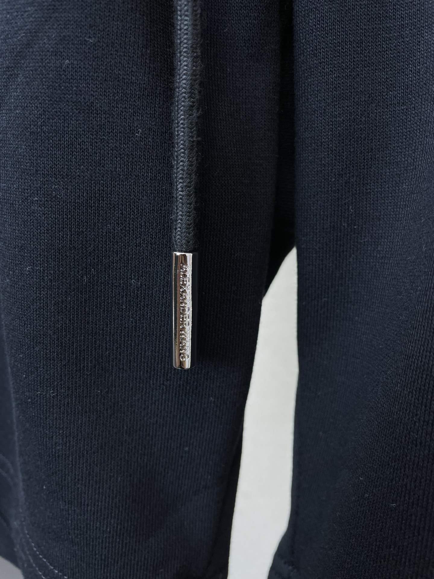 。Alexanderwang亚历山大王💥独家专供新款休闲短裤🩳 高端版本！专柜定制面料 透气舒适度高，细