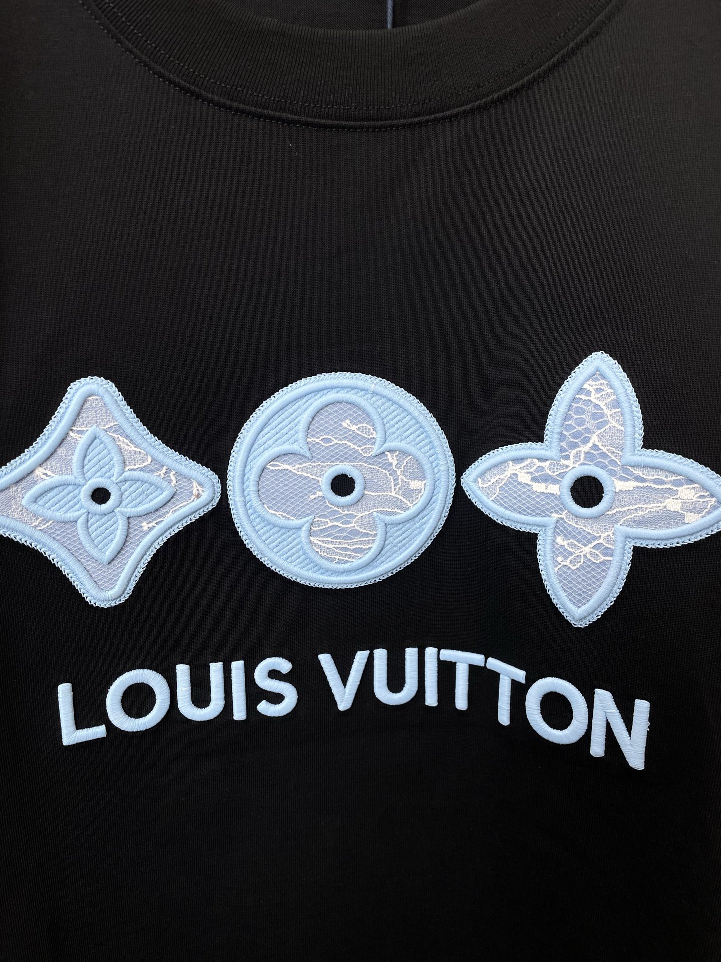 。Louis Vuitton路易威登💥独家专供新款原单男士休闲短袖 高端定制 高端版本 时尚百搭爆款⚠️