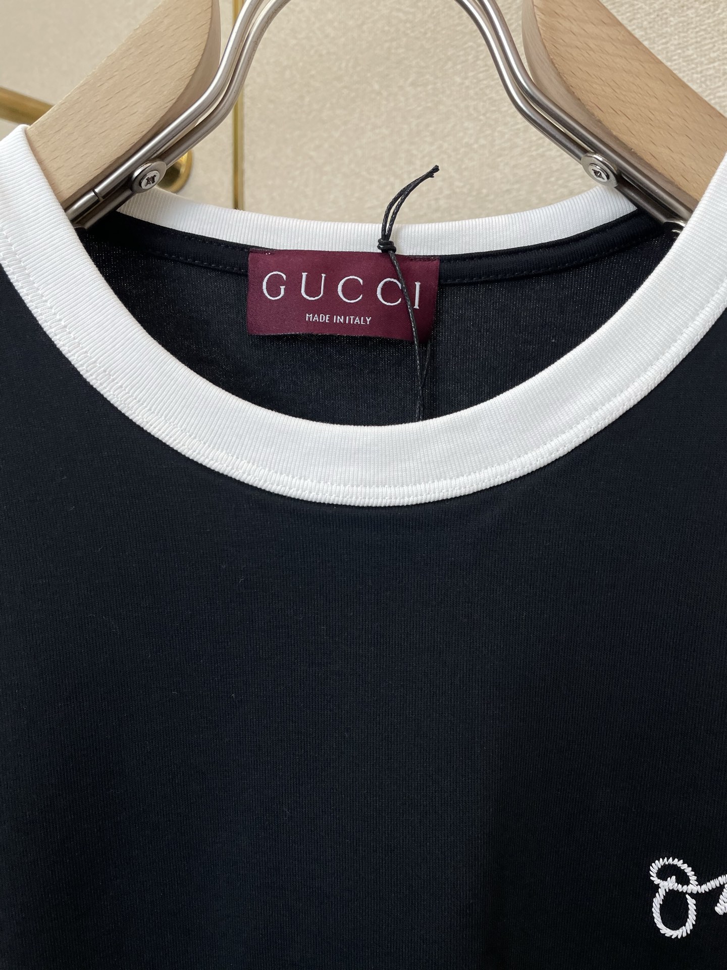 。Gucci古驰💥砸锅卖铁都要上的新款新款原单男士休闲短袖 高端定制 高版本 时尚百搭爆款⚠️⚠️✨✨进