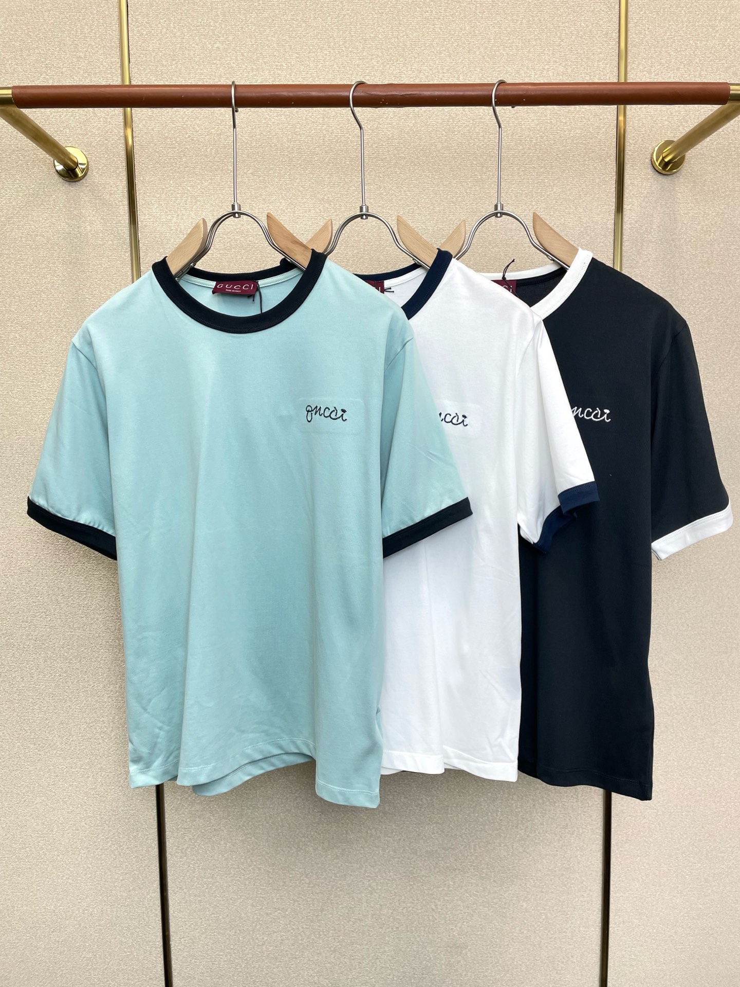 。Gucci古驰💥砸锅卖铁都要上的新款新款原单男士休闲短袖 高端定制 高版本 时尚百搭爆款⚠️⚠️✨✨进