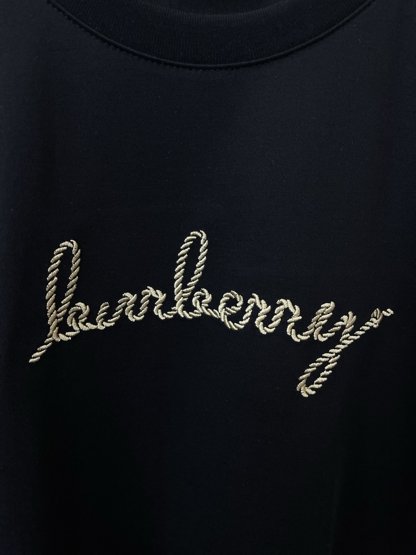 。Burberry巴宝莉💥砸锅卖铁都要上的新款新款原单男士休闲短袖 高端定制 高端版本 时尚百搭爆款⚠️