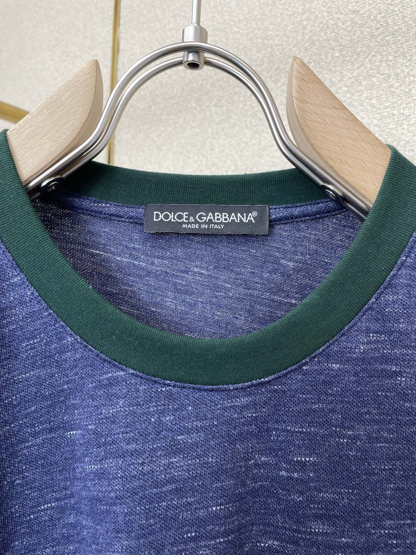 。Dolce&Gabbana杜嘉班纳💥砸锅卖铁都要上的新款新款原单男士休闲短袖 高端定制 高端版本 时尚