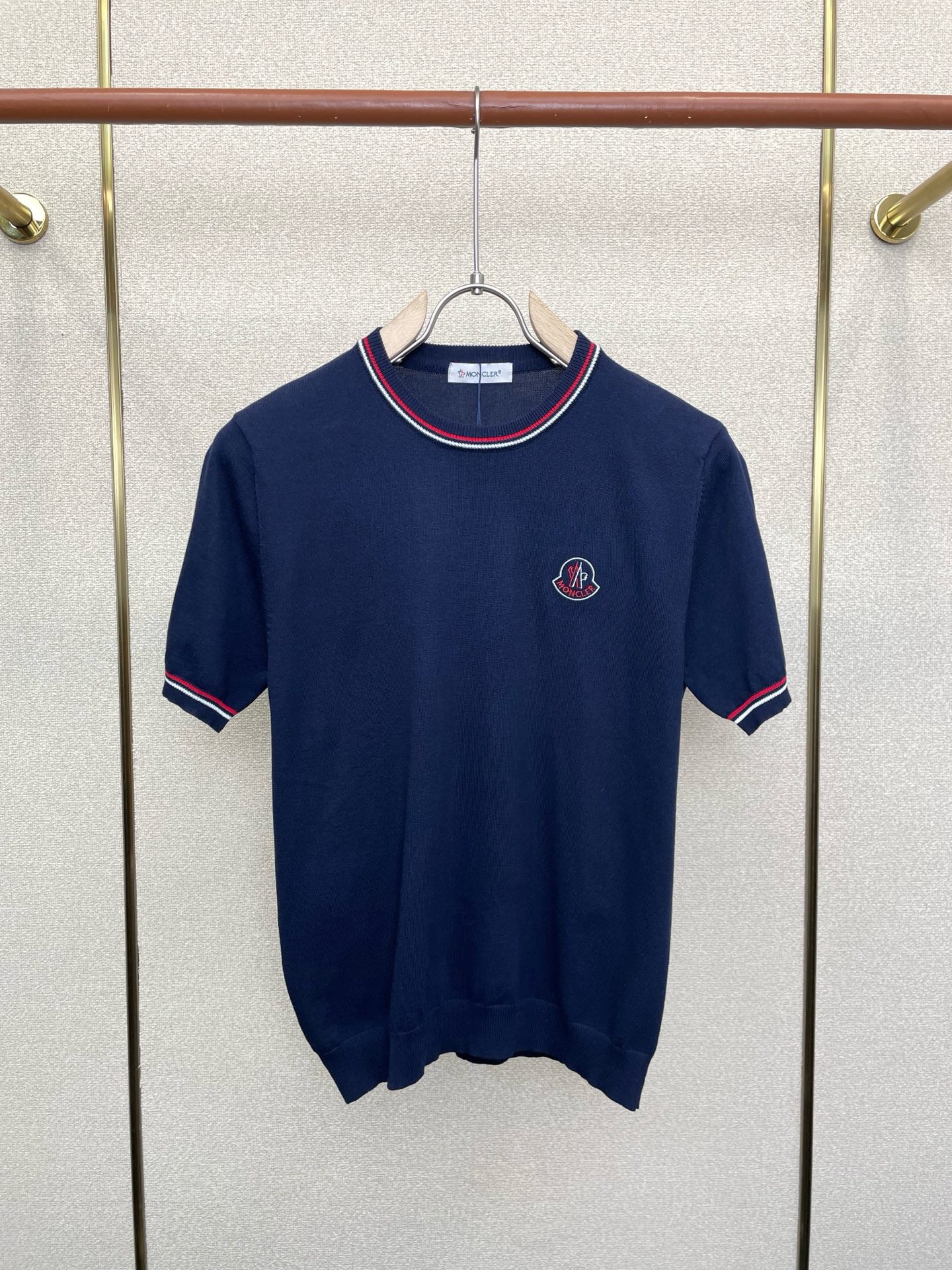 。Moncler蒙口💥砸锅卖铁都要上的新款新款原单男士休闲短袖 高端定制 高版本 时尚百搭爆款⚠️⚠️✨