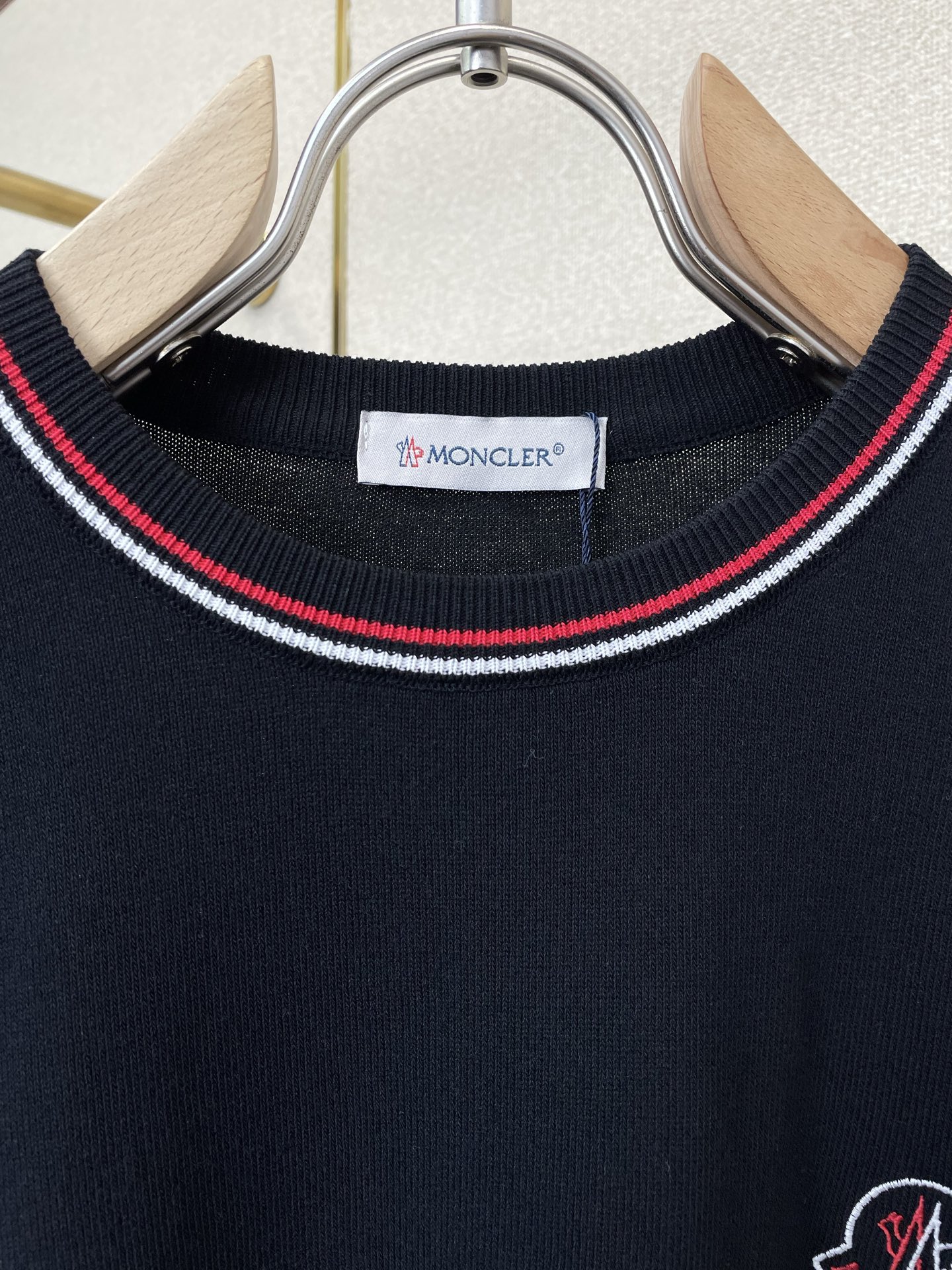 。Moncler蒙口💥砸锅卖铁都要上的新款新款原单男士休闲短袖 高端定制 高版本 时尚百搭爆款⚠️⚠️✨
