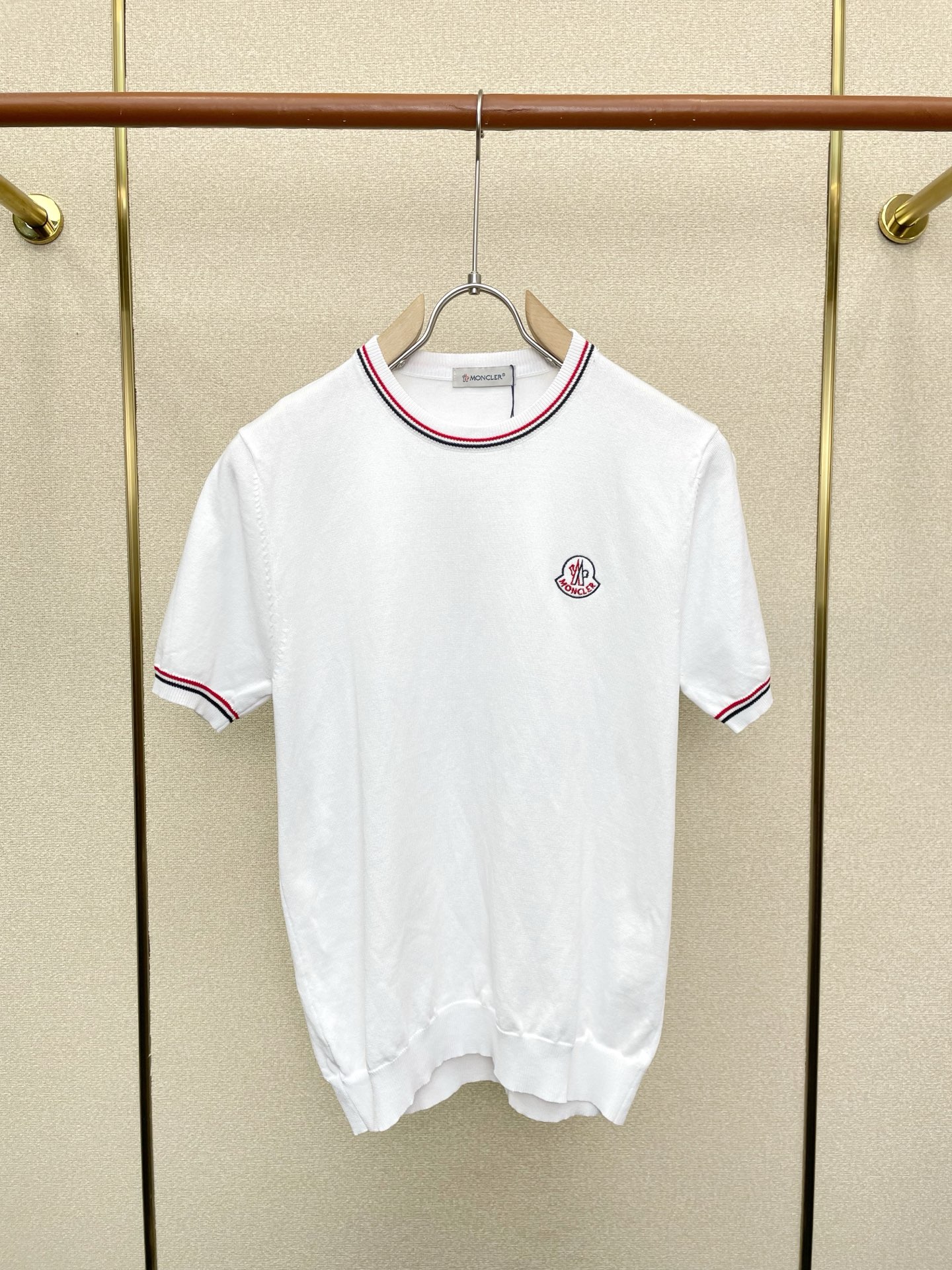 。Moncler蒙口💥砸锅卖铁都要上的新款新款原单男士休闲短袖 高端定制 高版本 时尚百搭爆款⚠️⚠️✨