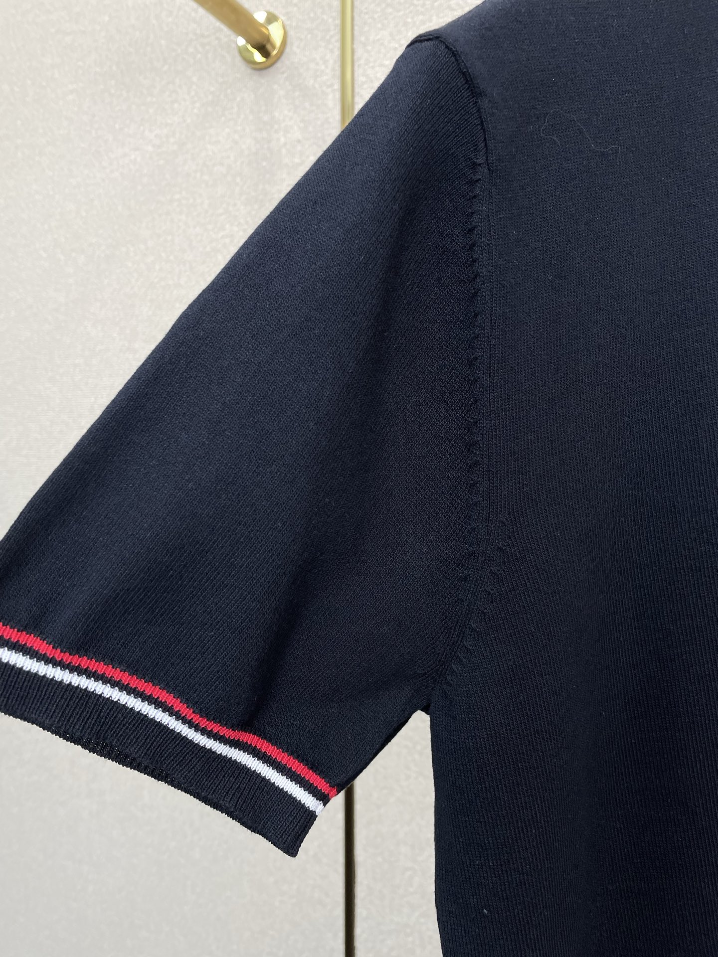 。Moncler蒙口💥砸锅卖铁都要上的新款新款原单男士休闲短袖 高端定制 高版本 时尚百搭爆款⚠️⚠️✨
