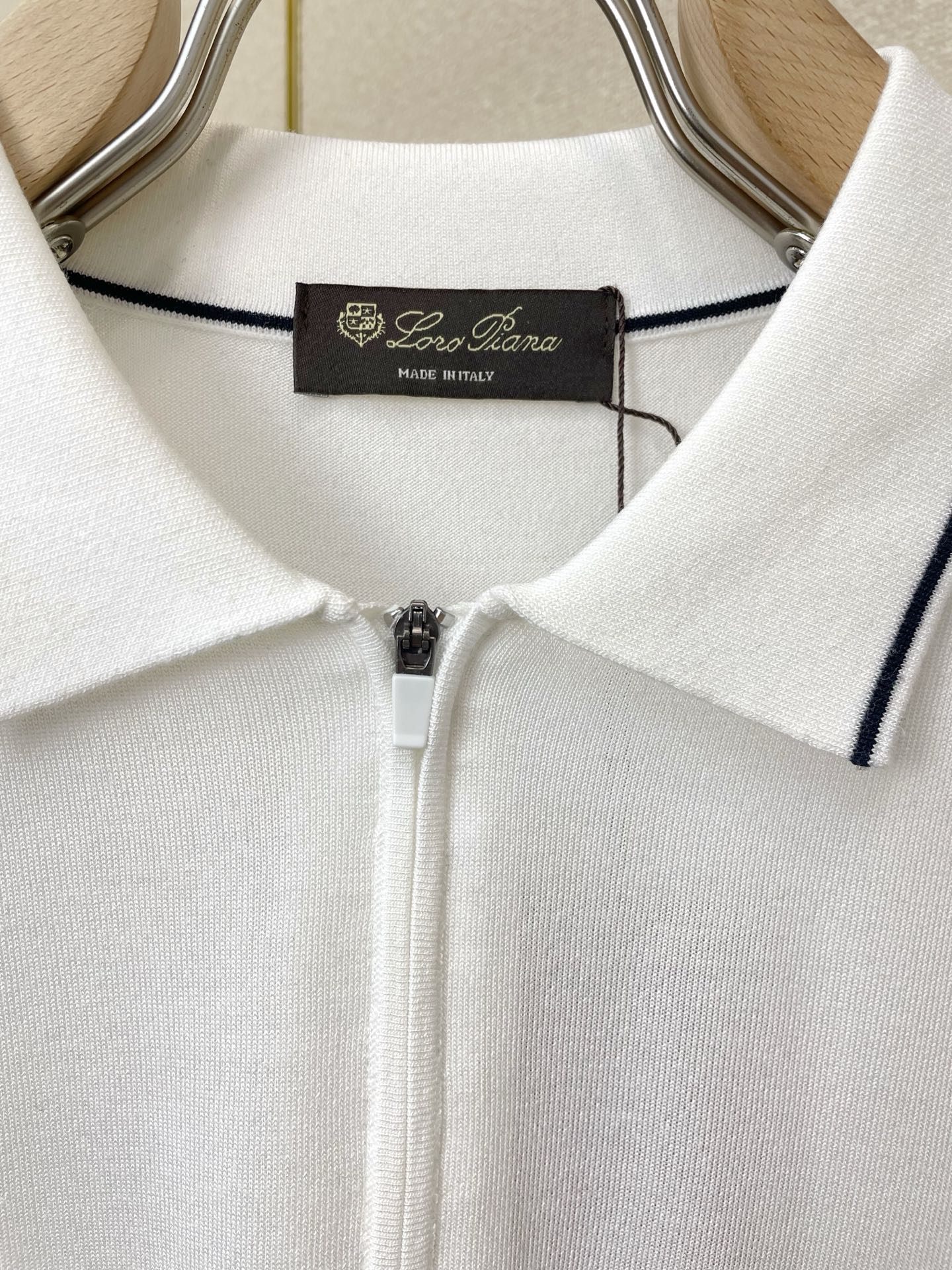 。Loro Piana-Loro Piana诺悠翩雅💥砸锅卖铁都要上的新款新款原单男士休闲短袖 高端定制
