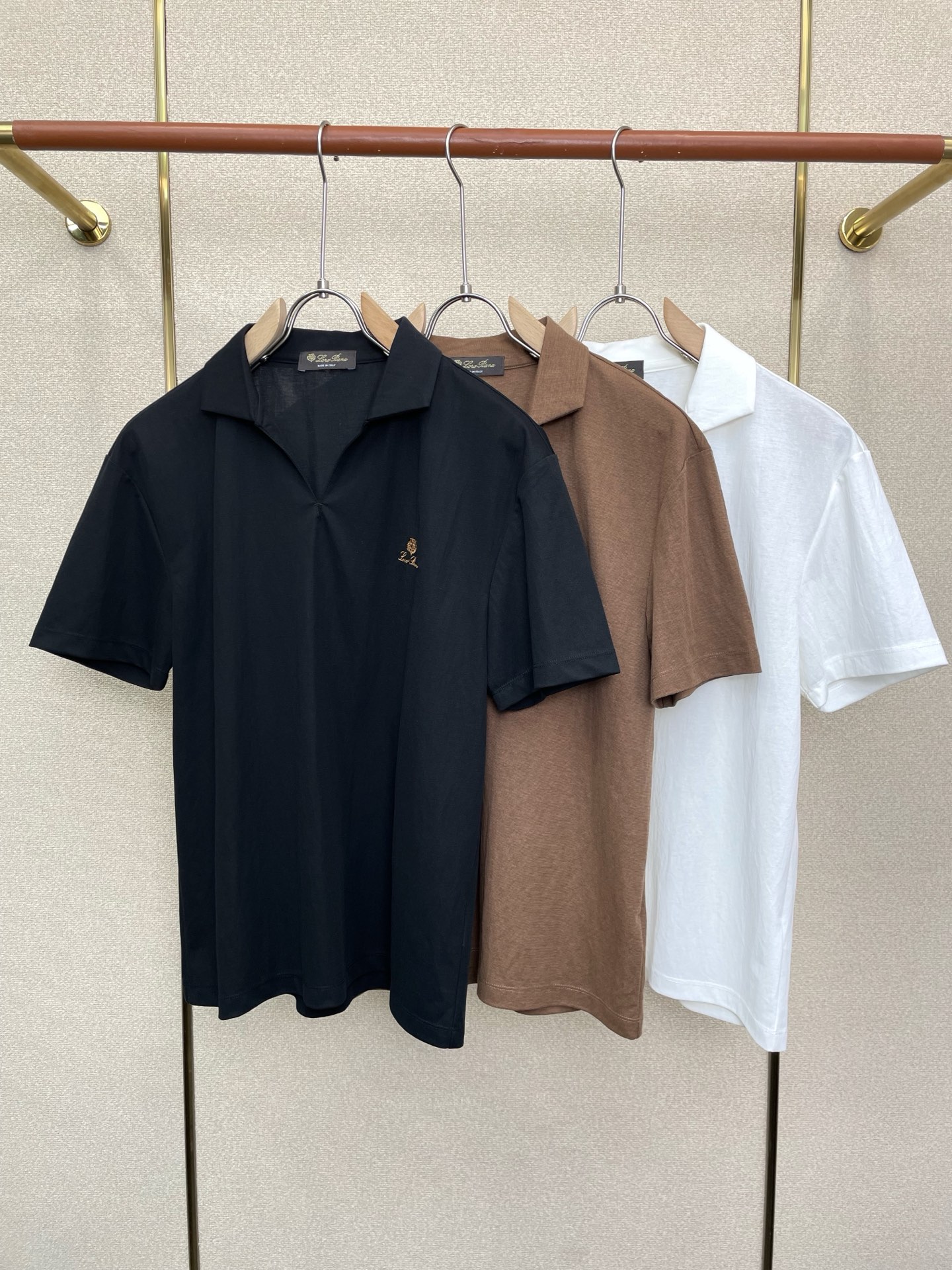 。Loro Piana-Loro Piana诺悠翩雅💥砸锅卖铁都要上的新款新款原单男士休闲短袖 高端定制