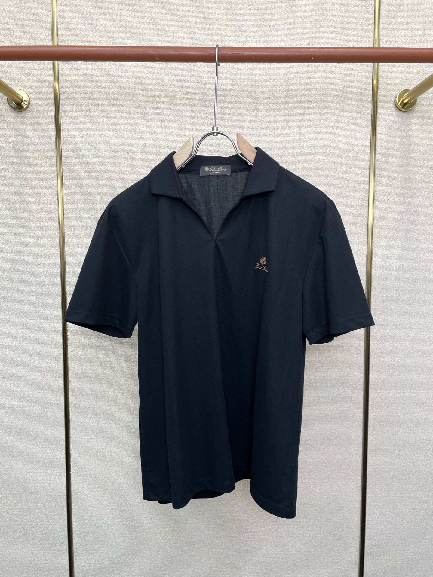 。Loro Piana-Loro Piana诺悠翩雅💥砸锅卖铁都要上的新款新款原单男士休闲短袖 高端定制