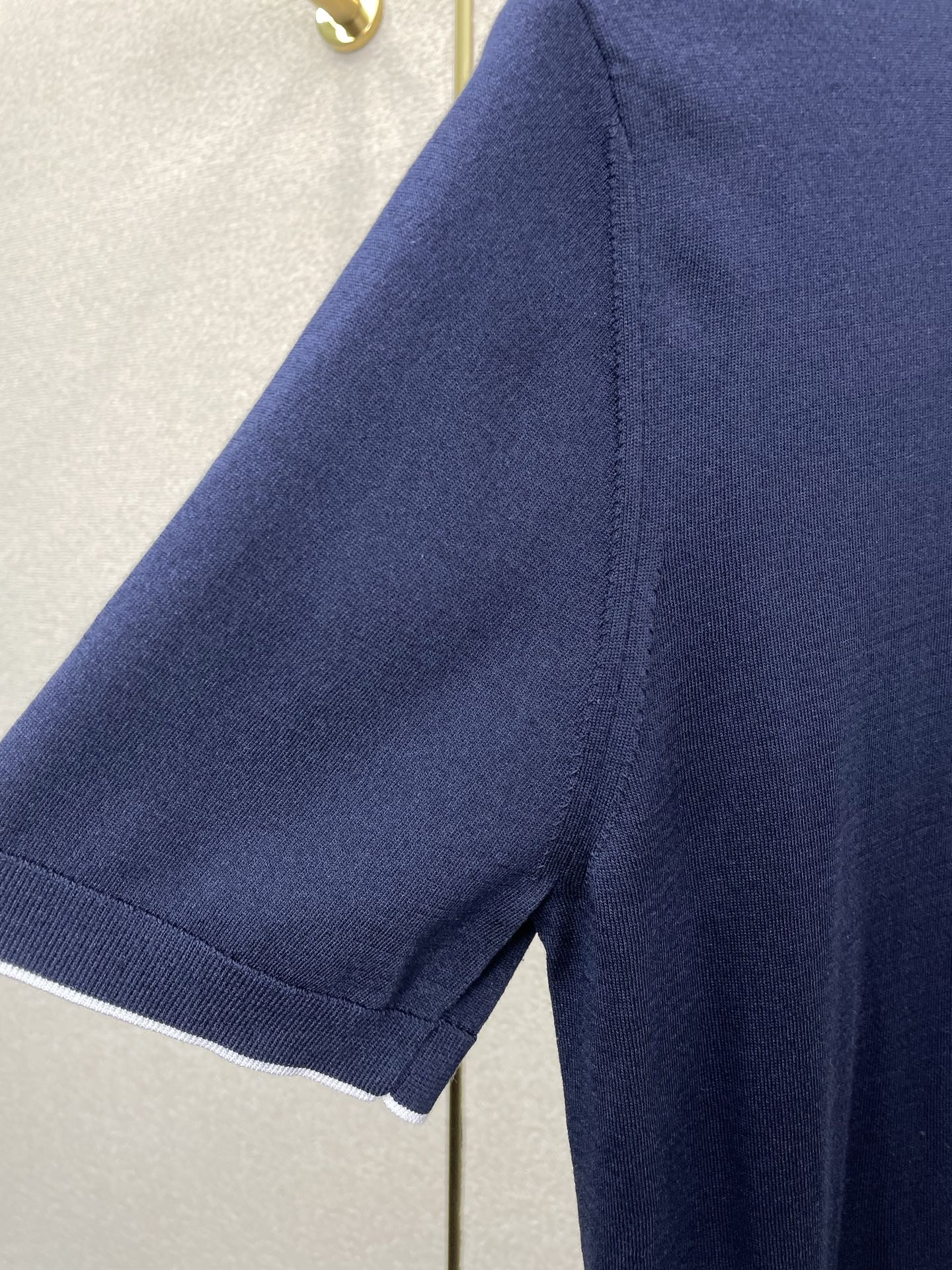 。Loro Piana-Loro Piana诺悠翩雅💥砸锅卖铁都要上的新款新款原单男士休闲短袖 高端定制
