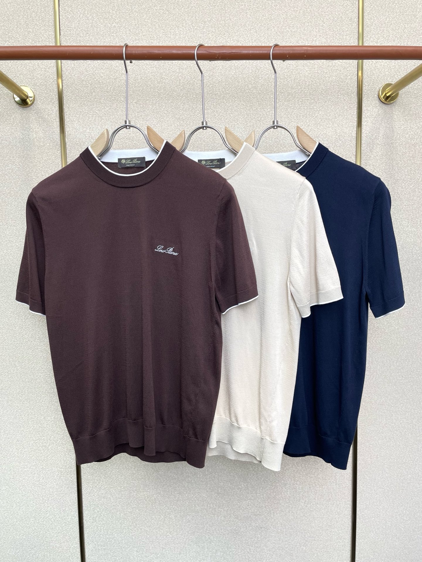 。Loro Piana-Loro Piana诺悠翩雅💥砸锅卖铁都要上的新款新款原单男士休闲短袖 高端定制