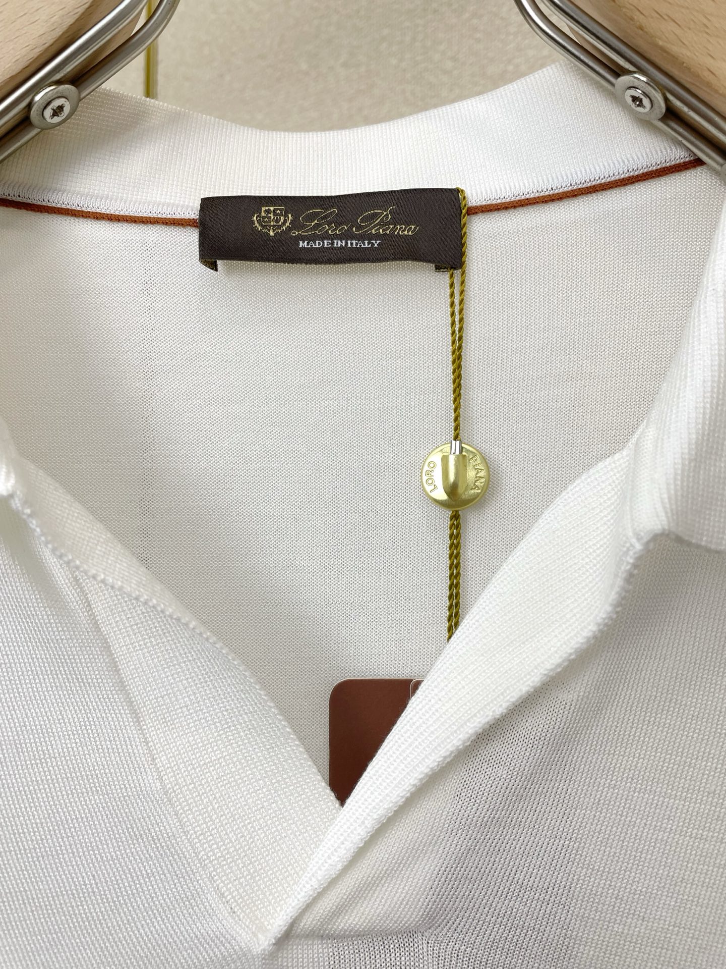 。Loro Piana-Loro Piana诺悠翩雅💥砸锅卖铁都要上的新款新款原单男士休闲短袖 高端定制