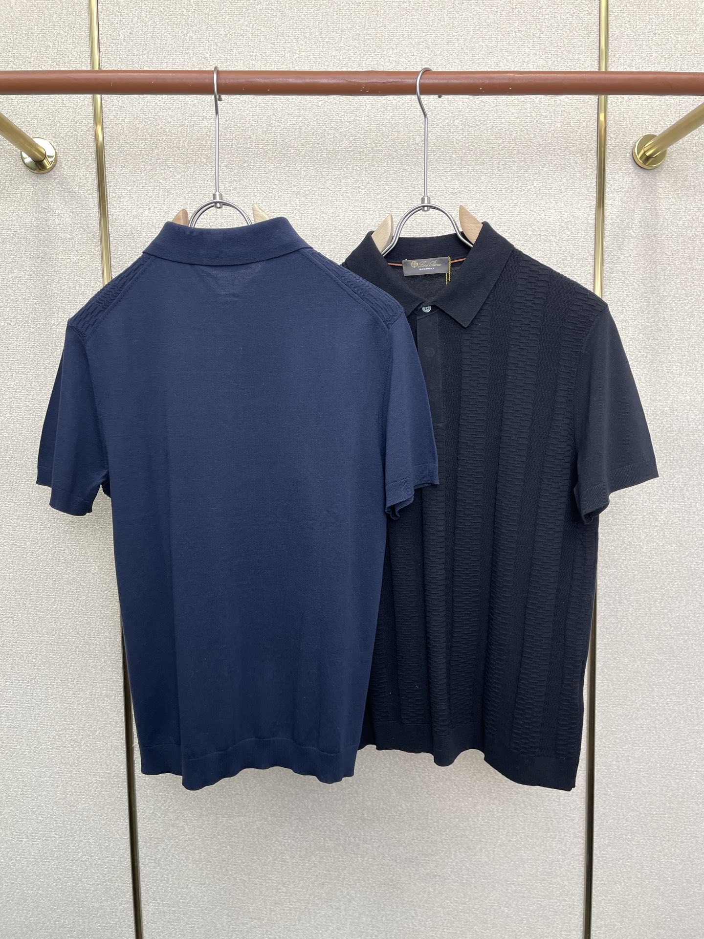 。Loro Piana-Loro Piana诺悠翩雅💥砸锅卖铁都要上的新款新款原单男士休闲短袖 高端定制