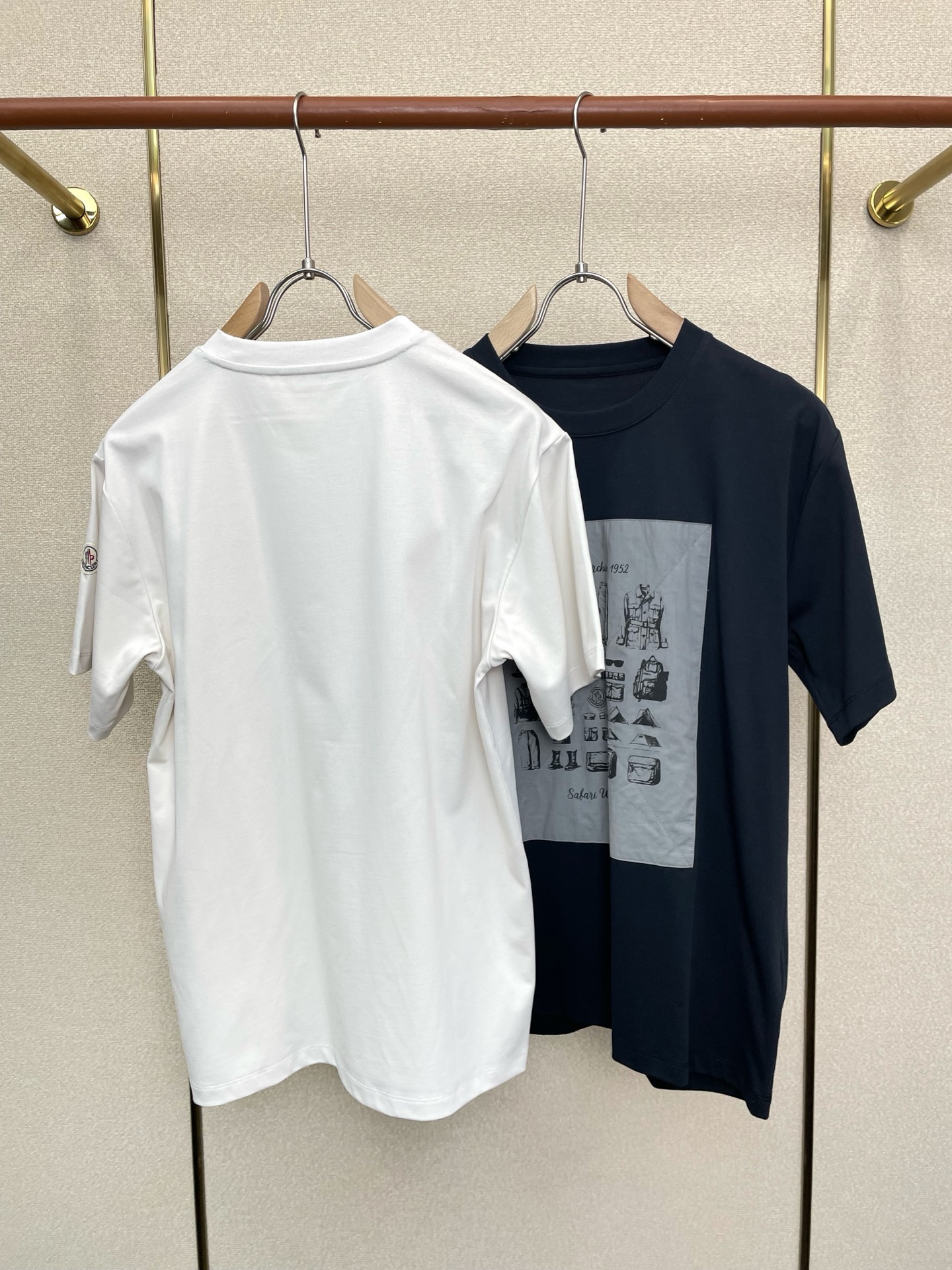 。Moncler蒙口💥砸锅卖铁都要上的新款新款原单男士休闲短袖 高端定制 高端版本 时尚百搭爆款⚠️⚠️