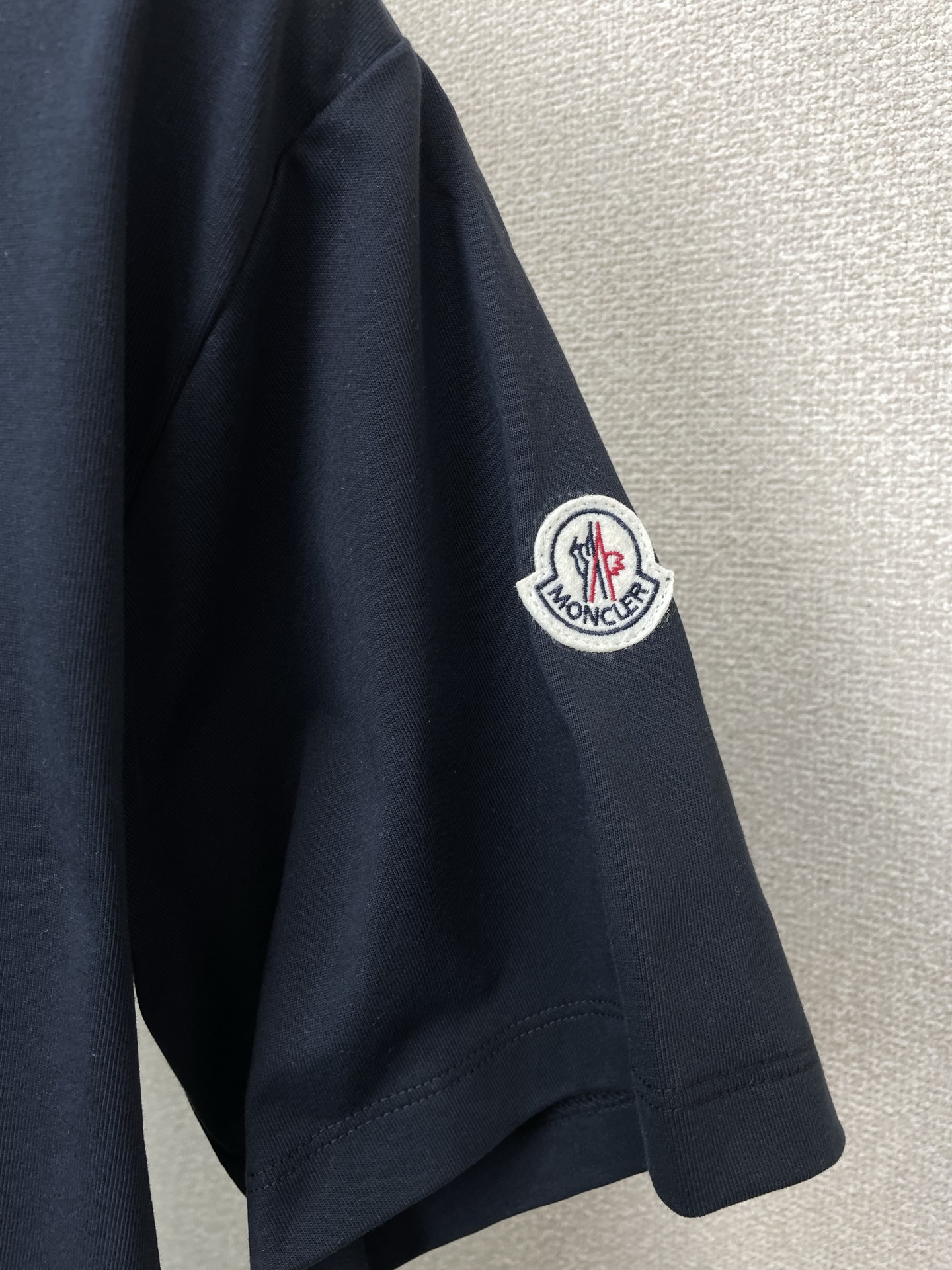 。Moncler蒙口💥砸锅卖铁都要上的新款新款原单男士休闲短袖 高端定制 高端版本 时尚百搭爆款⚠️⚠️