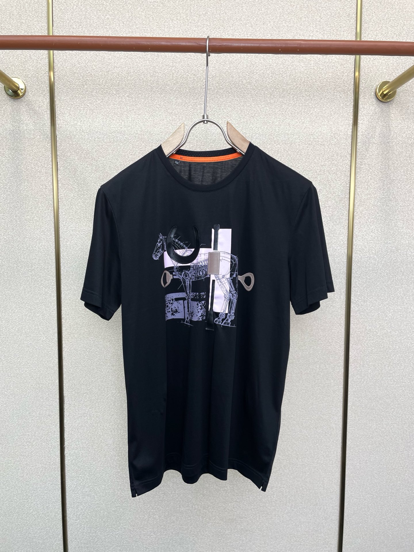 。Hermès爱马仕💥砸锅卖铁都要上的新款新款原单男士休闲短袖 高端定制 高端版本 时尚百搭爆款⚠️⚠️