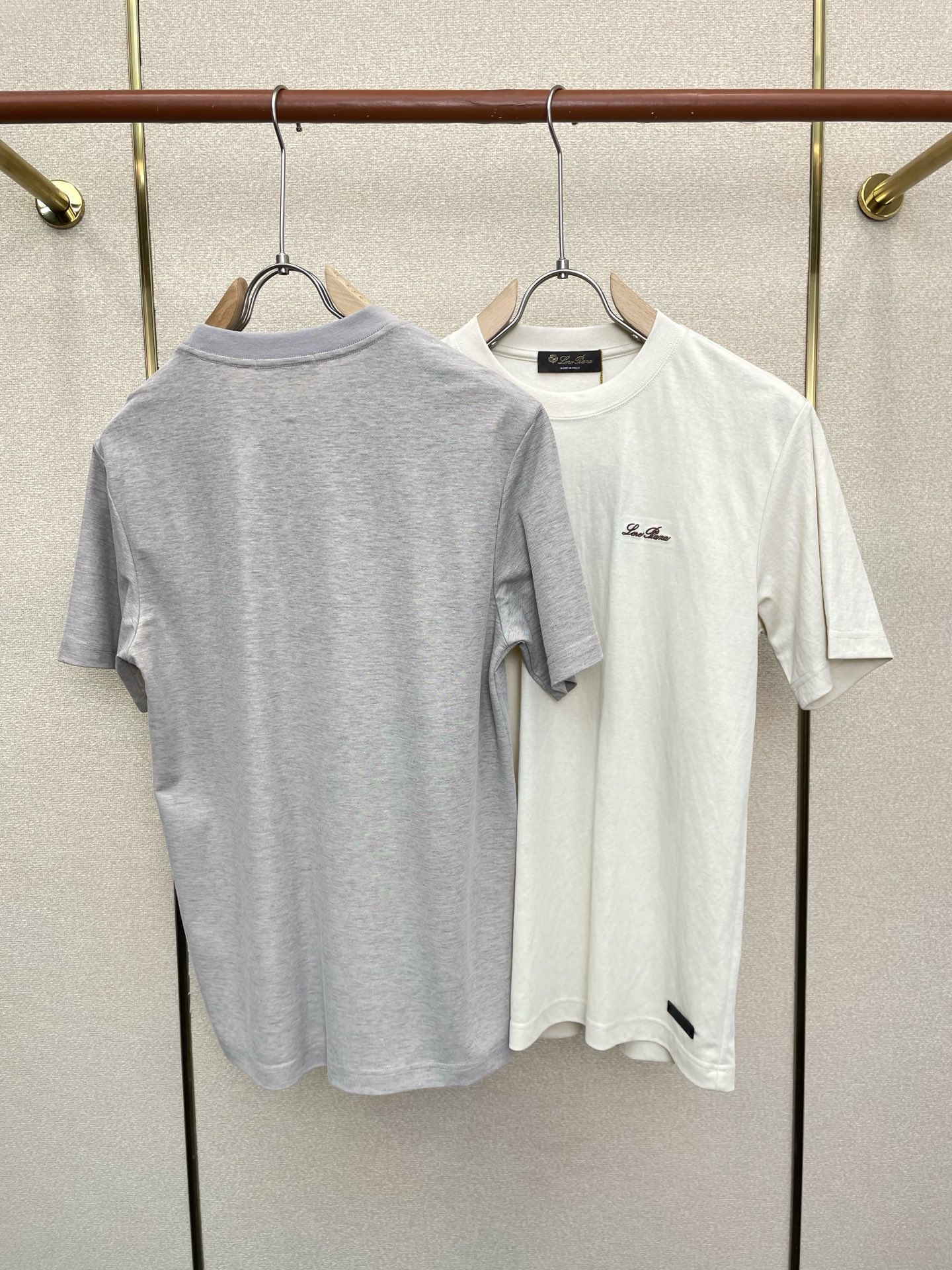 。Loro Piana-Loro Piana诺悠翩雅💥砸锅卖铁都要上的新款新款原单男士休闲短袖 高端定制