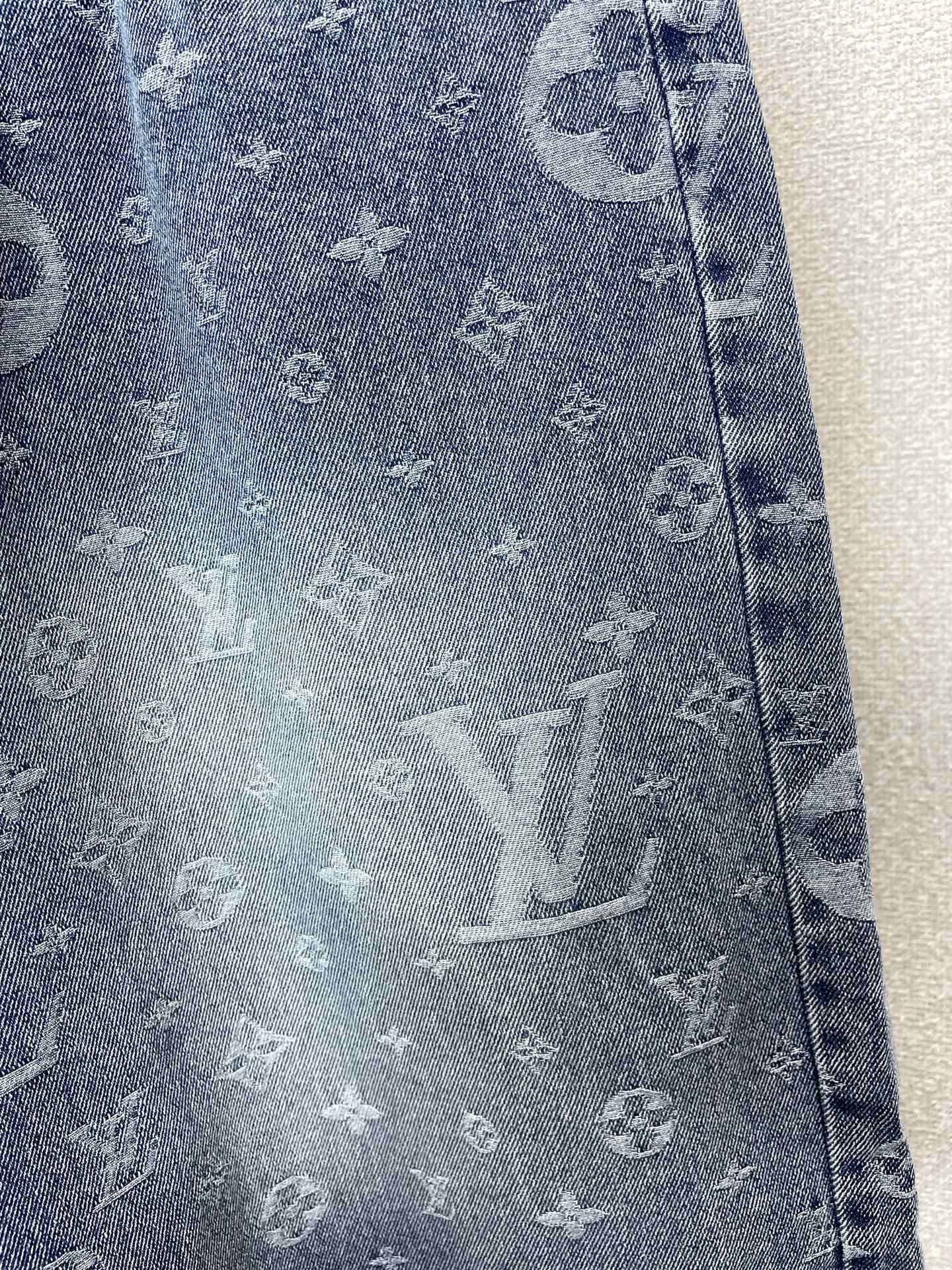 。Louis Vuitton路易威登💥砸锅卖铁都要上的新款新款休闲牛仔短裤🩳高端版本！专柜定制面料 透气