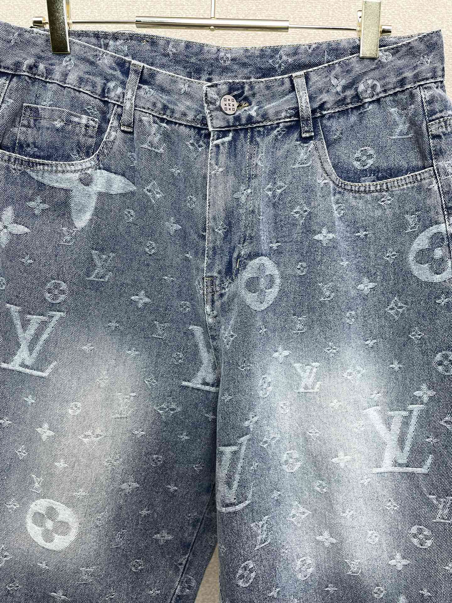 。Louis Vuitton路易威登💥砸锅卖铁都要上的新款新款休闲牛仔短裤🩳高端版本！专柜定制面料 透气