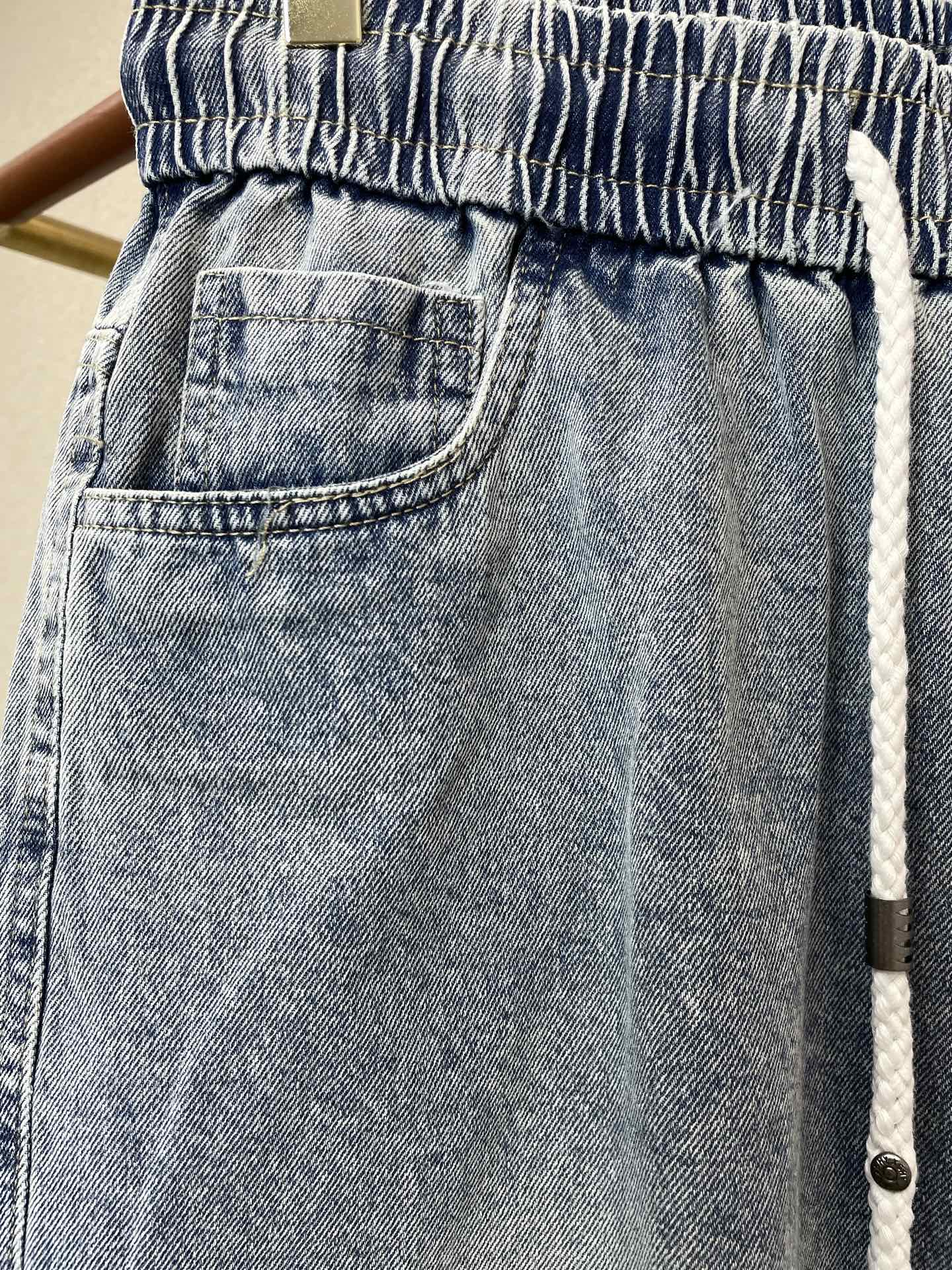 。Balenciaga巴黎世家💥砸锅卖铁都要上的新款新款休闲牛仔短裤🩳 高端版本！专柜定制面料 透气舒适