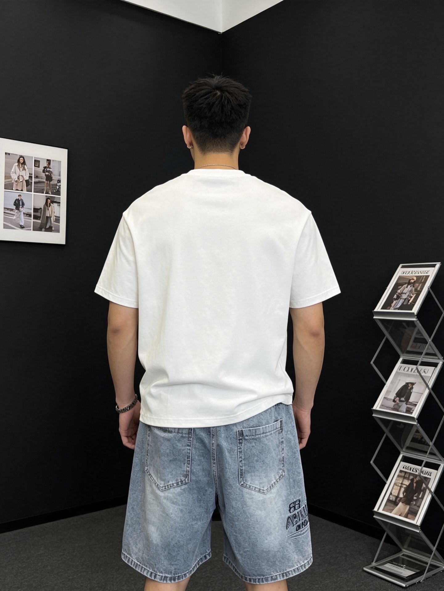 。Balenciaga巴黎世家💥砸锅卖铁都要上的新款新款休闲牛仔短裤🩳 高端版本！专柜定制面料 透气舒适