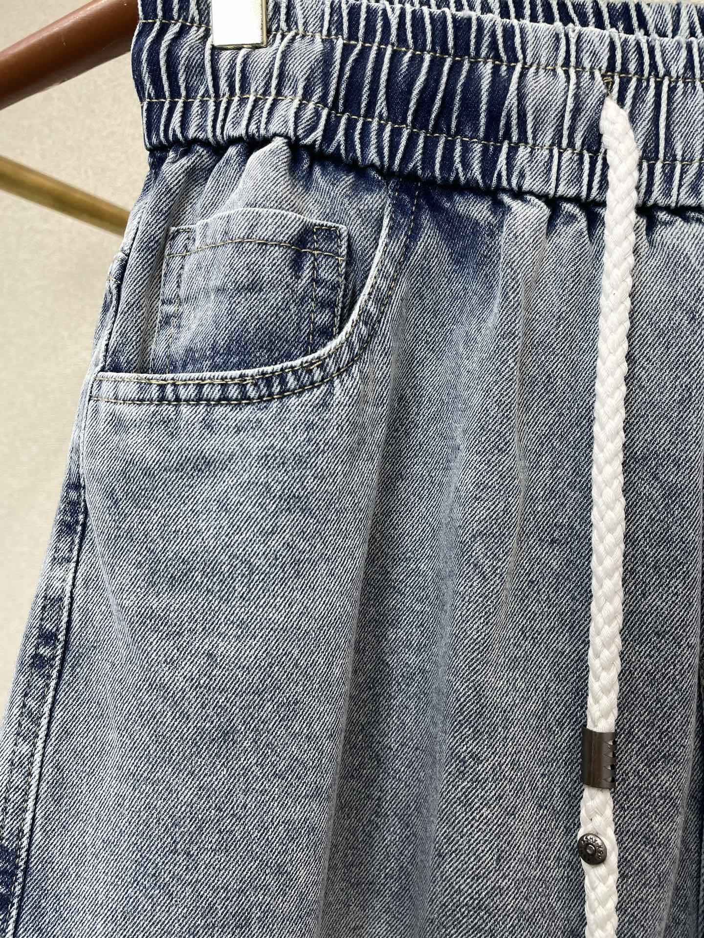 。Balenciaga巴黎世家💥砸锅卖铁都要上的新款新款休闲牛仔短裤🩳 高端版本！专柜定制面料 透气舒适