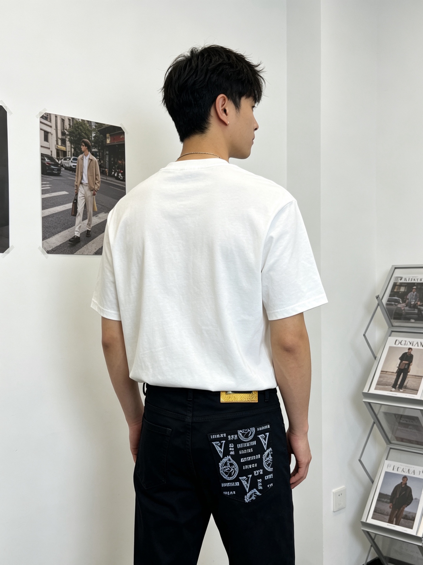 。Versace范思哲💥砸锅卖铁都要上的新款新款休闲牛仔裤👖高端版本 专柜定制面料 透气舒适度高，细节无
