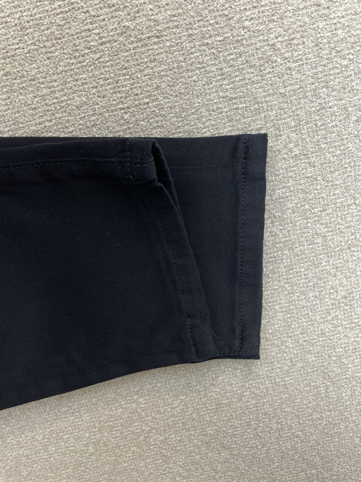 。Versace范思哲💥砸锅卖铁都要上的新款新款休闲牛仔裤👖高端版本 专柜定制面料 透气舒适度高，细节无