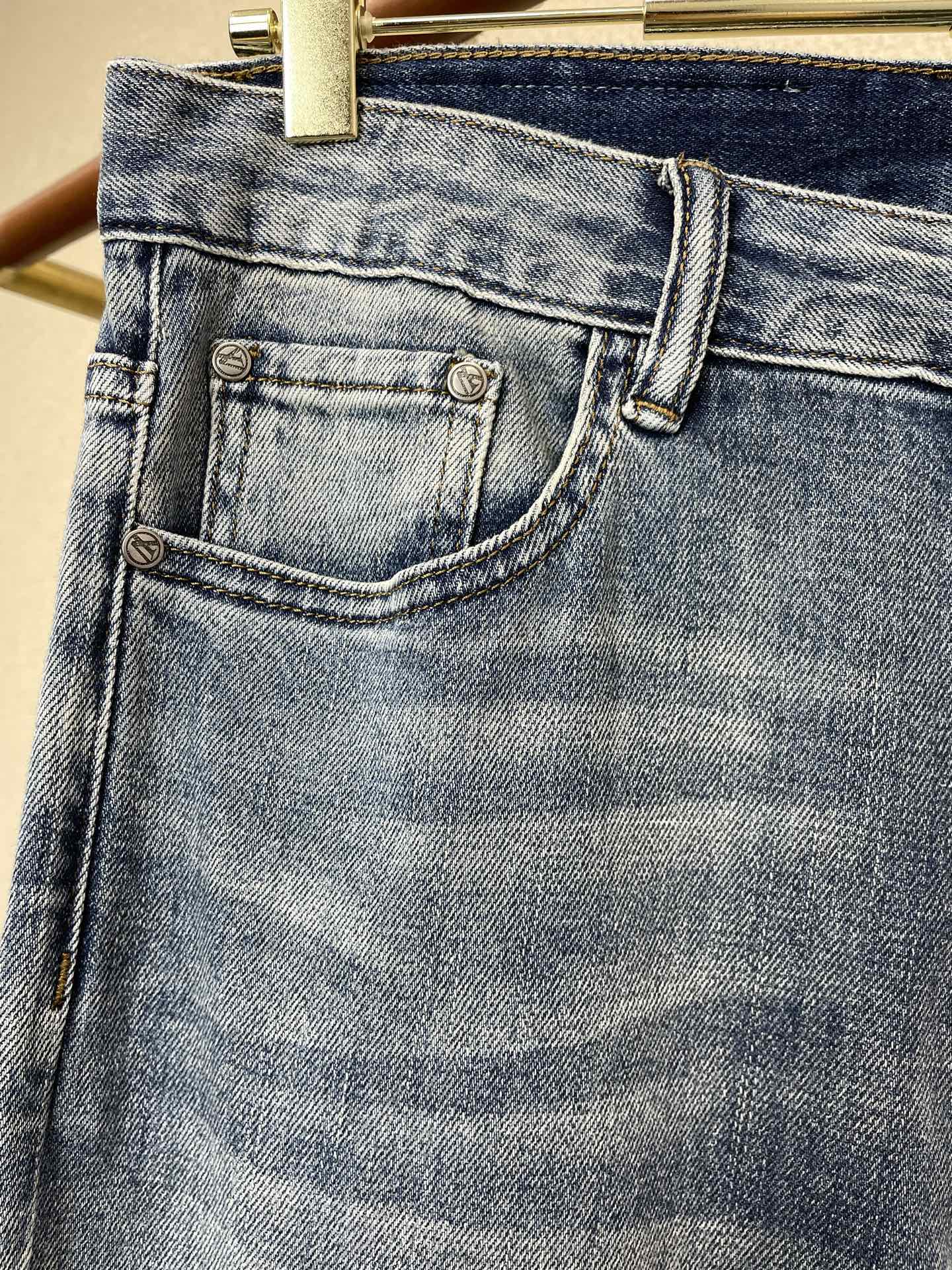 。Louis Vuitton路易威登💥砸锅卖铁都要上的新款新款休闲牛仔裤👖高端版本 专柜定制面料 透气舒