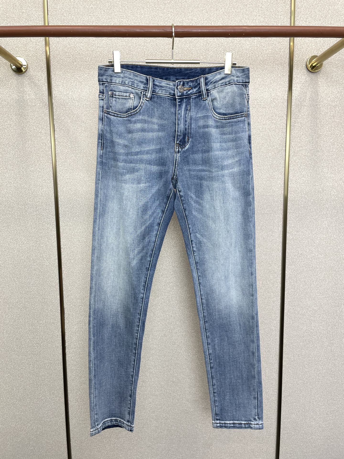 。Louis Vuitton路易威登💥砸锅卖铁都要上的新款新款休闲牛仔裤👖高端版本 专柜定制面料 透气舒