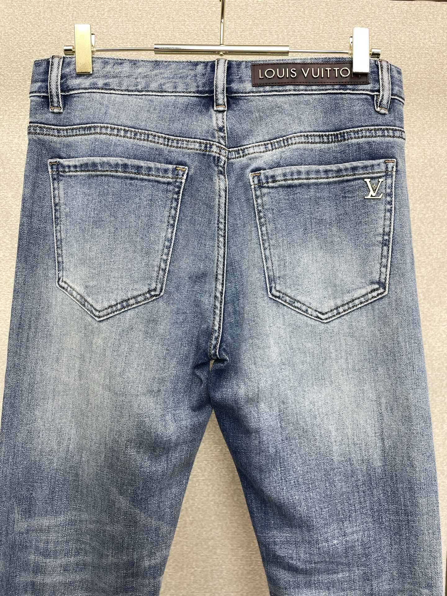 。Louis Vuitton路易威登💥砸锅卖铁都要上的新款新款休闲牛仔裤👖高端版本 专柜定制面料 透气舒