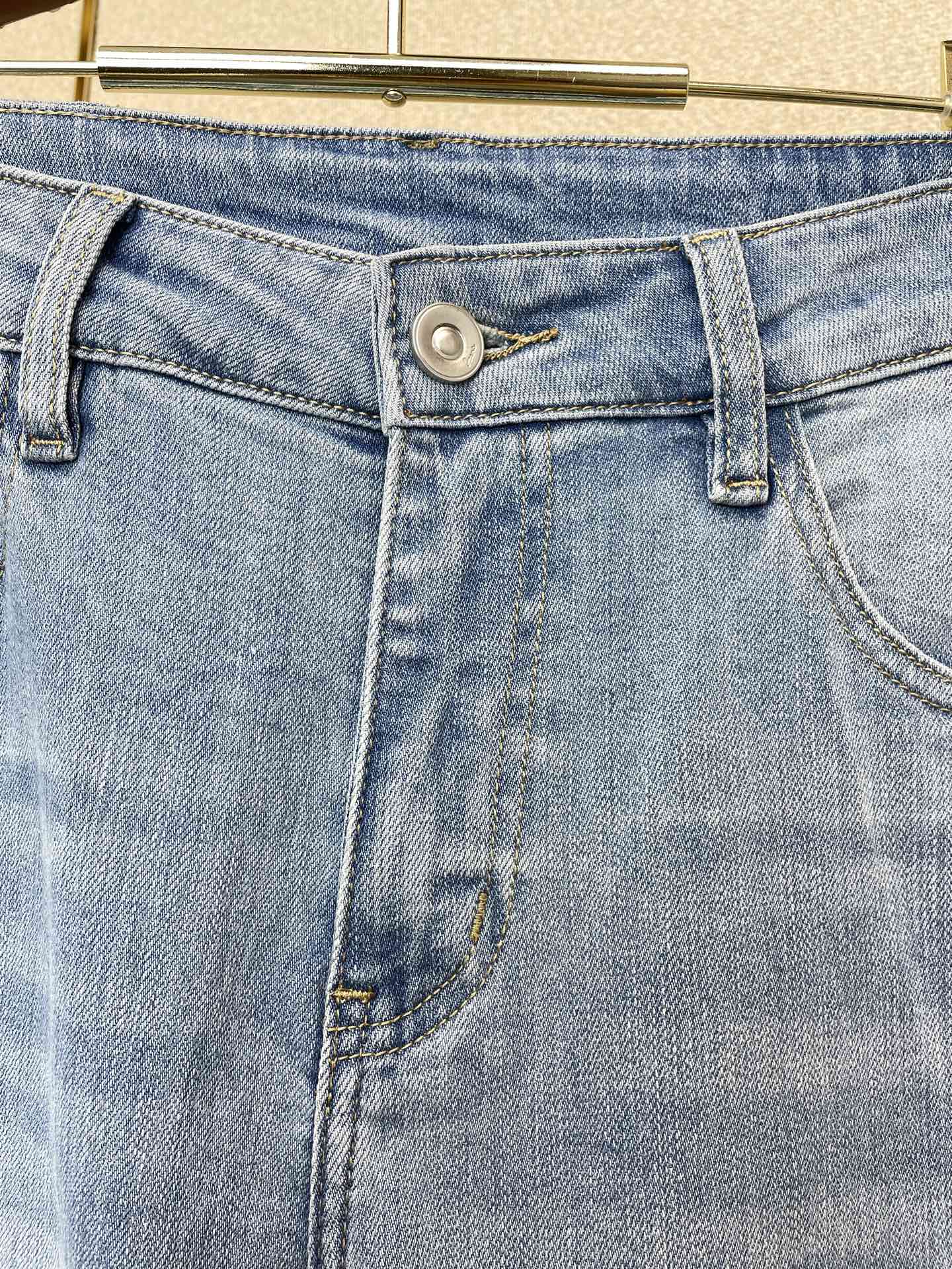 。Bottega Veneta葆蝶家💥砸锅卖铁都要上的新款新款休闲牛仔裤👖高端版本 专柜定制面料 透气舒