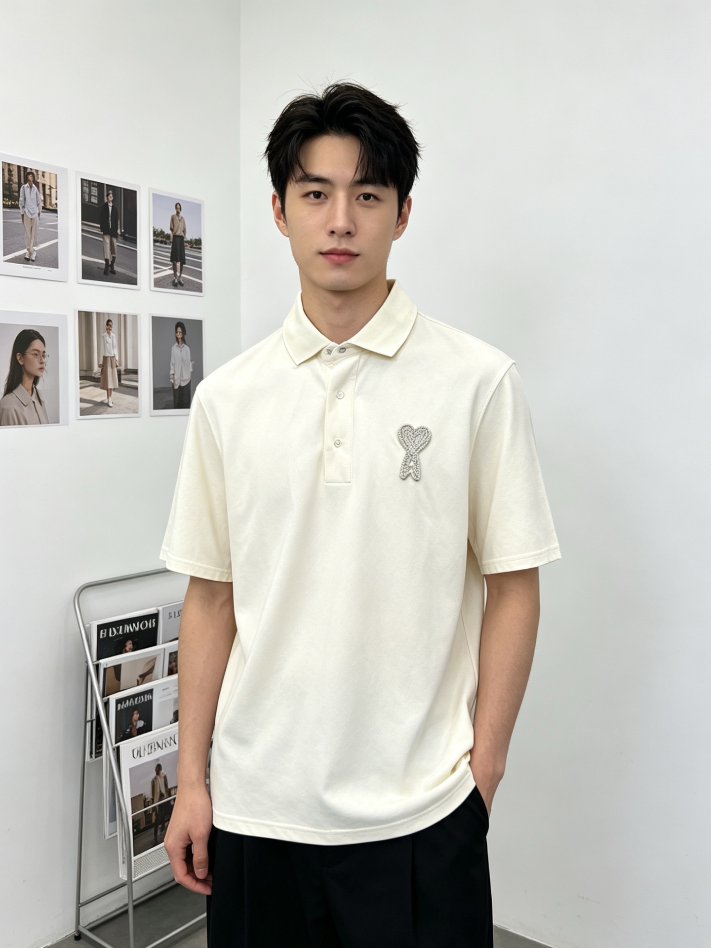 NO:917637,.AMI is a must-have new model of original men's casual short-sleeves. High-end customization. High-end version. Fashionable and versatile imported fabrics. Super soft and delicate feel. Skin-friendly and comfortable to wear. High-end boutique. The upper body is finely made by the OEM. It is a must-have item for men. Three complete standards. Size S-XL, amiri, T-shirt,19860909.AMI艾米砸锅卖铁都要上的新款新款原单男士休闲短袖 高端定制 高端版本 时尚百搭爆款进口面料 手感超柔软细腻 穿着亲肤舒适 高端精品 代工厂精细做上身非常赞 男士必备单品 三标齐全 码数S-XL,,amiri,T-shirt,,Men's clothing