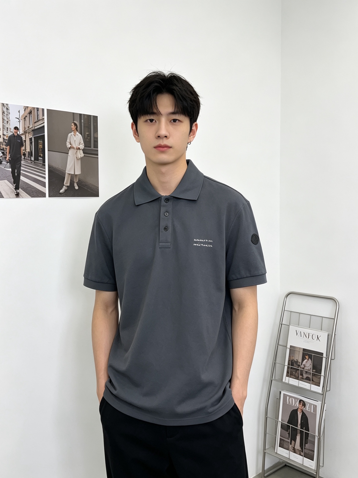 NO:917653,.Moncler's new and original men's casual short-sleeve, high-end customized, high-end version, fashionable and versatile imported fabrics, super soft and delicate to the touch, skin-friendly and comfortable to wear, high-end boutique, exquisite upper body made by the factory, very good, a must-have item for men, complete with three standards, size S-XL, Moncler, T-shirt,19860909.Moncler蒙口砸锅卖铁都要上的新款新款原单男士休闲短袖 高端定制 高端版本 时尚百搭爆款进口面料 手感超柔软细腻 穿着亲肤舒适 高端精品 代工厂精细做上身非常赞 男士必备单品 三标齐全 码数S-XL,,Moncler,T-shirt,,Men's clothing
