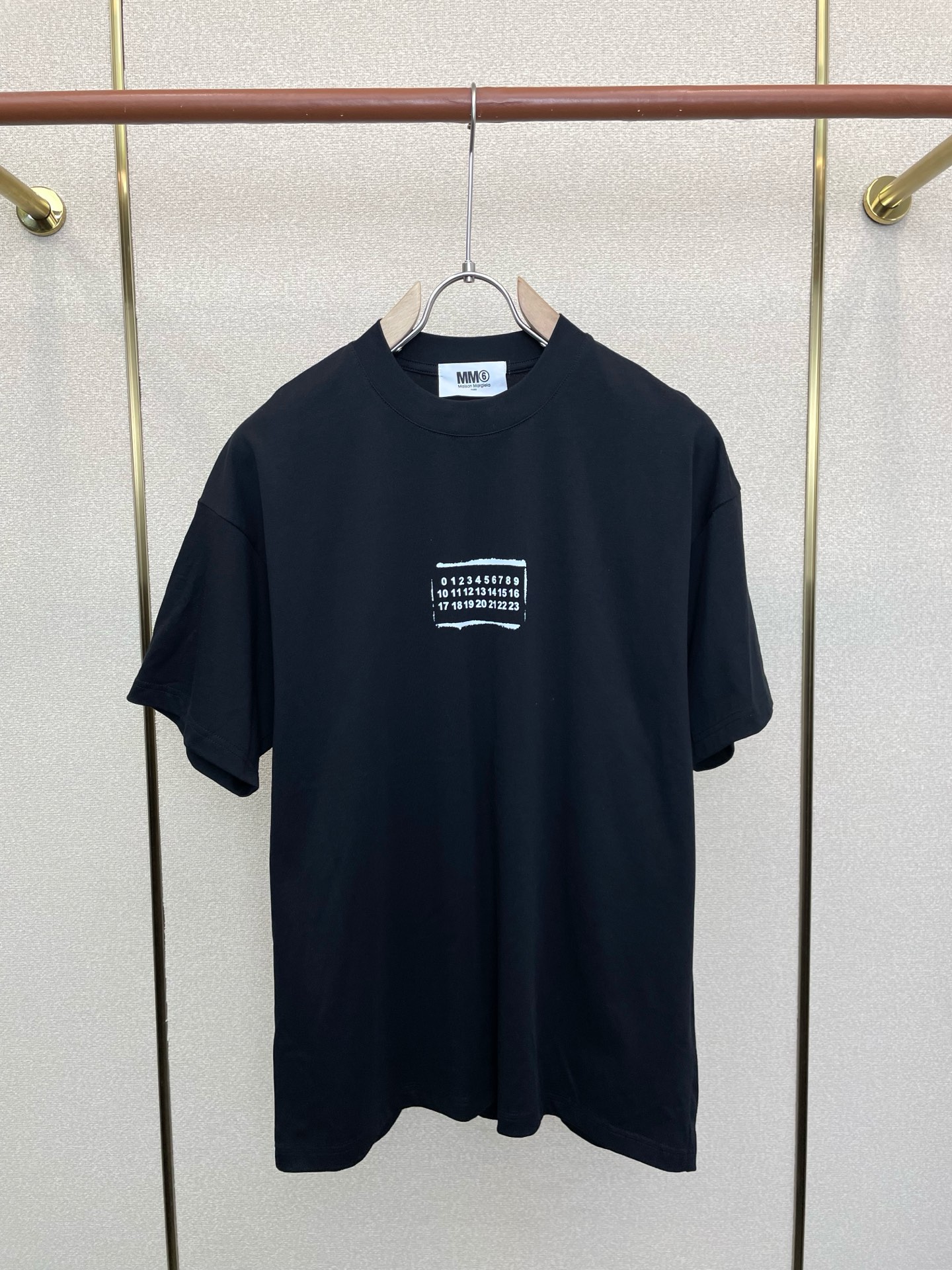 。Masion Margiela梅森马吉拉💥砸锅卖铁都要上的新款新款原单男士休闲短袖 高端定制 高端版本