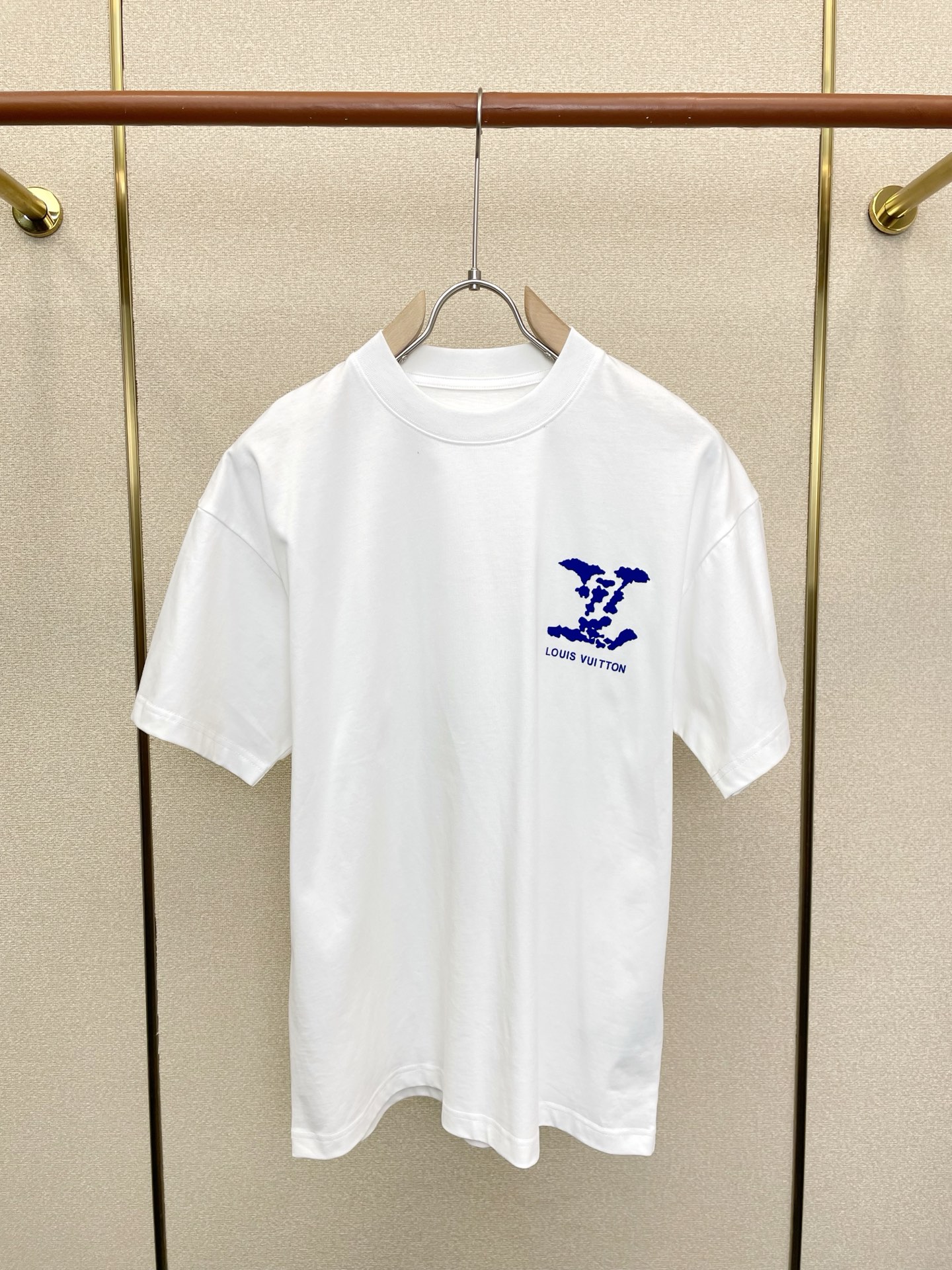 。Louis Vuitton路易威登💥砸锅卖铁都要上的新款新款原单男士休闲短袖 高端定制 高端版本 时尚