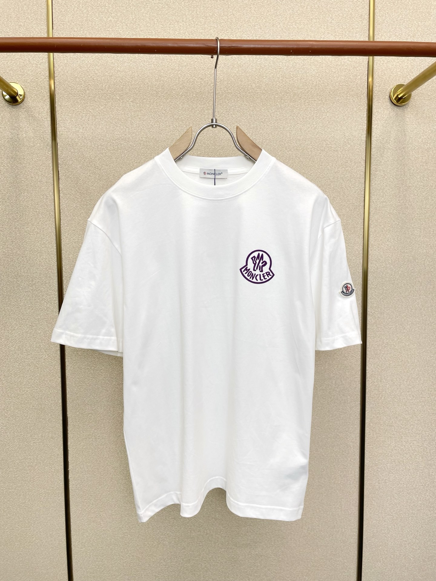 。Moncler蒙口💥砸锅卖铁都要上的新款新款原单男士休闲短袖 高端定制 高端版本 时尚百搭爆款⚠️⚠️