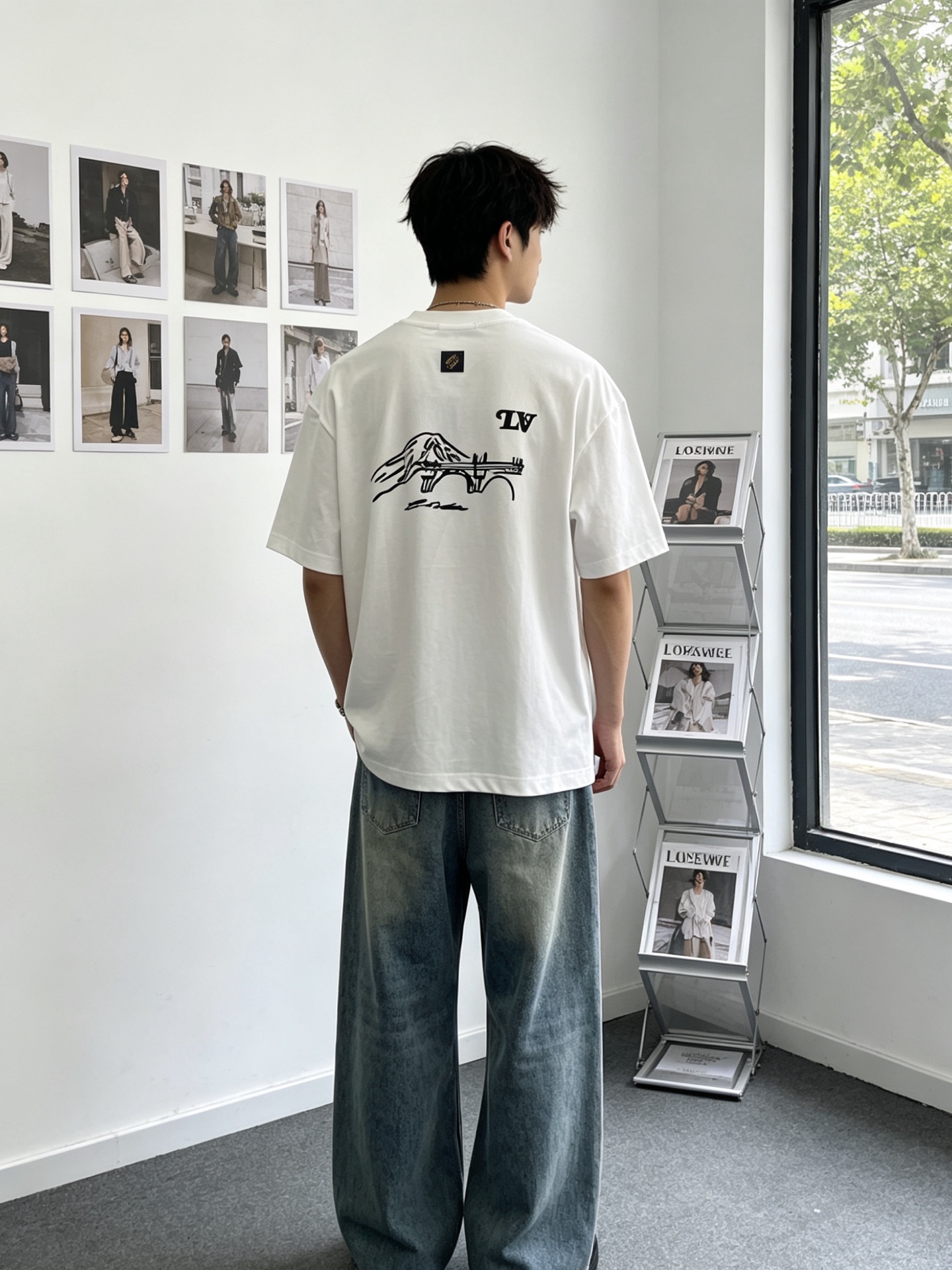 。Louis Vuitton路易威登💥砸锅卖铁都要上的新款新款原单男士休闲短袖 高端定制 高端版本 时尚