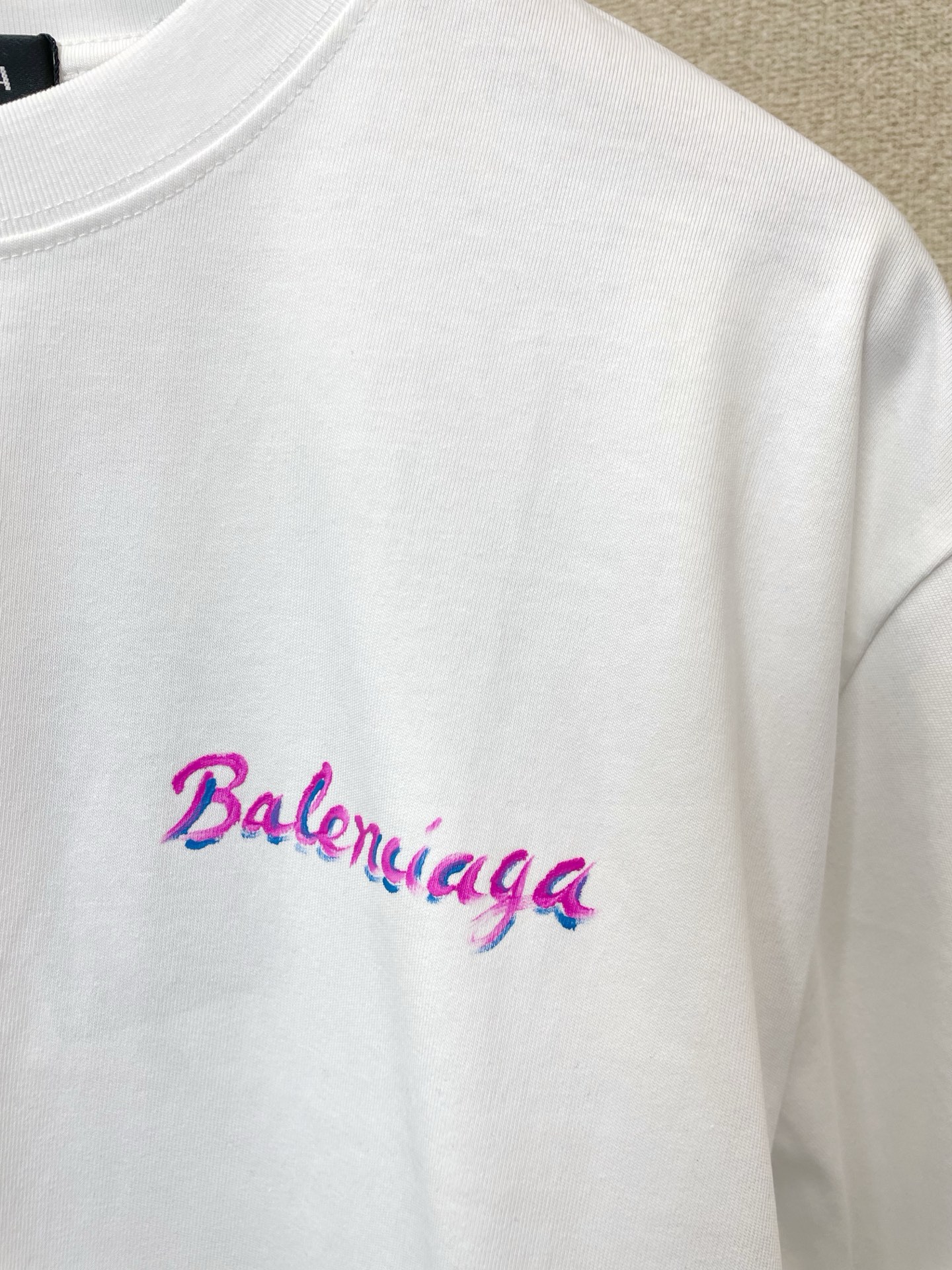 。Balenciaga巴黎世家💥砸锅卖铁都要上的新款新款原单男士休闲短袖 高端定制 高端版本 时尚百搭爆