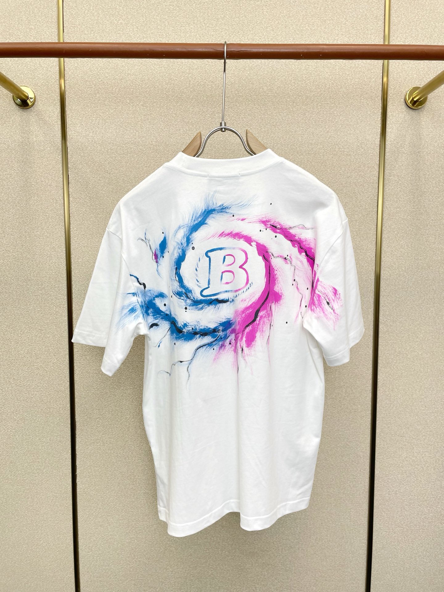 。Balenciaga巴黎世家💥砸锅卖铁都要上的新款新款原单男士休闲短袖 高端定制 高端版本 时尚百搭爆