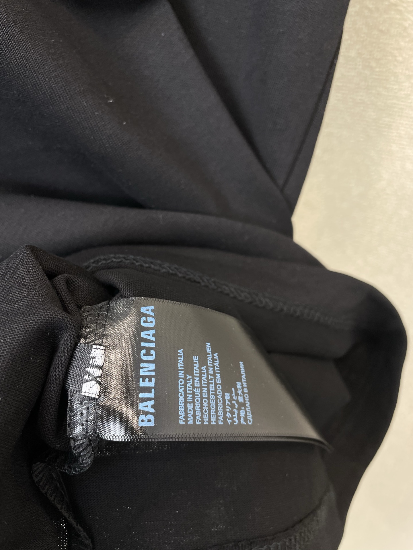 。Balenciaga巴黎世家💥砸锅卖铁都要上的新款新款原单男士休闲短袖 高端定制 高端版本 时尚百搭爆