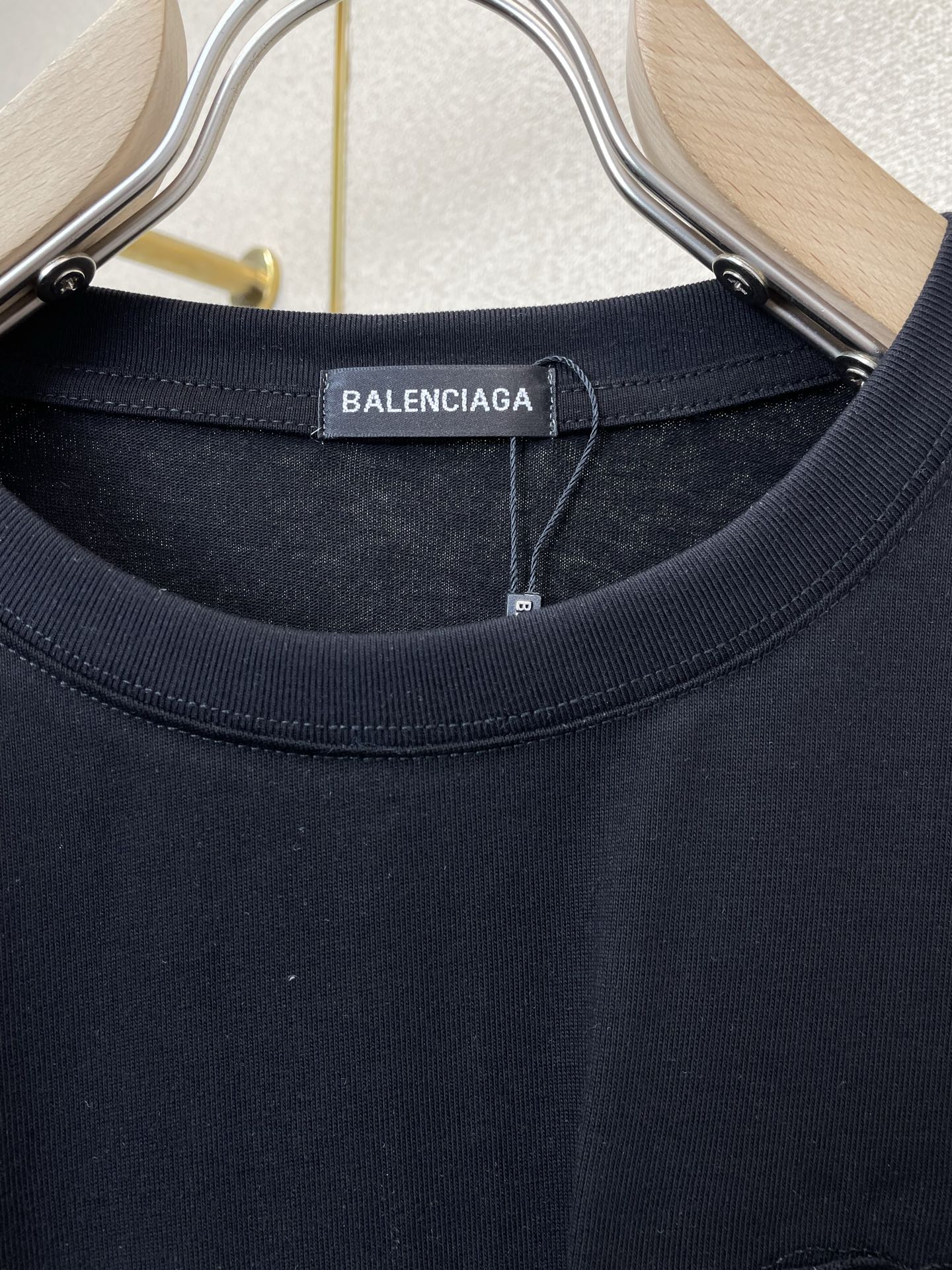 。Balenciaga巴黎世家💥砸锅卖铁都要上的新款新款原单男士休闲短袖 高端定制 高端版本 时尚百搭爆
